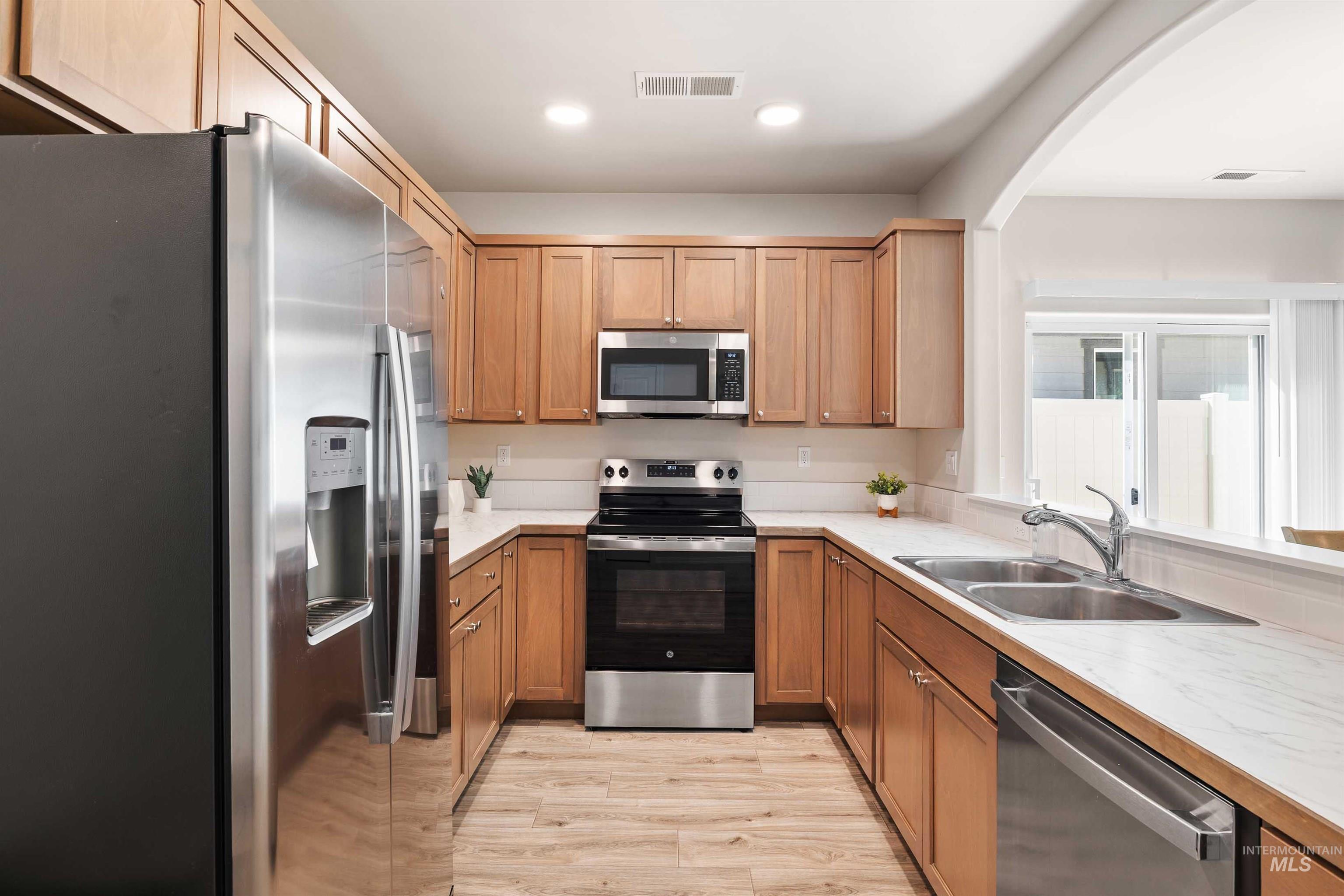 1603 Kenyon Meadow St, Twin Falls, Idaho 83301, 3 Bedrooms, 2 Bathrooms, Residential For Sale, Price $342,900, 98981171