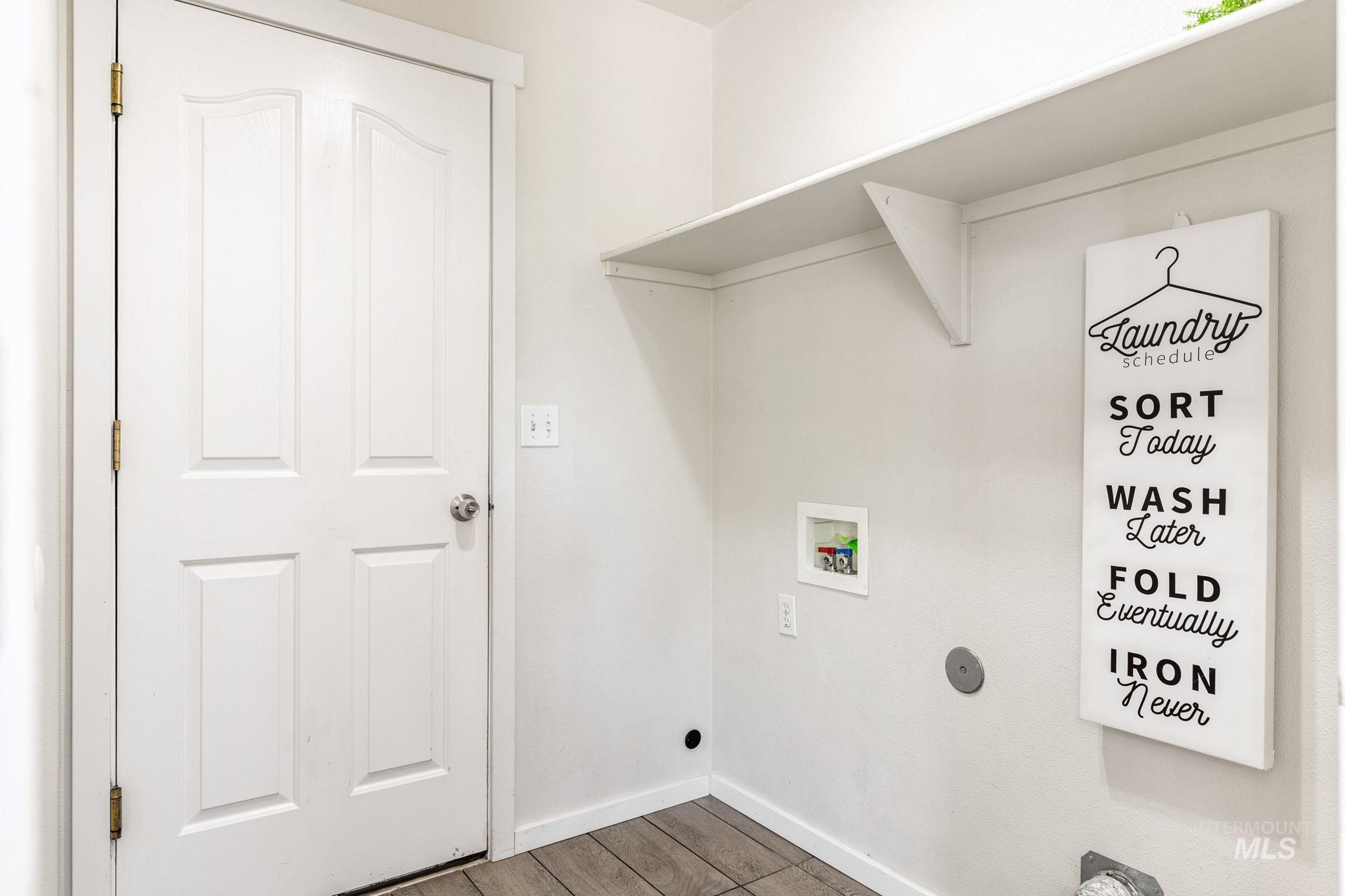 526 Cornwall Way, Fruitland, Idaho 83619, 3 Bedrooms, 2 Bathrooms, Residential For Sale, Price $344,800, 98981172