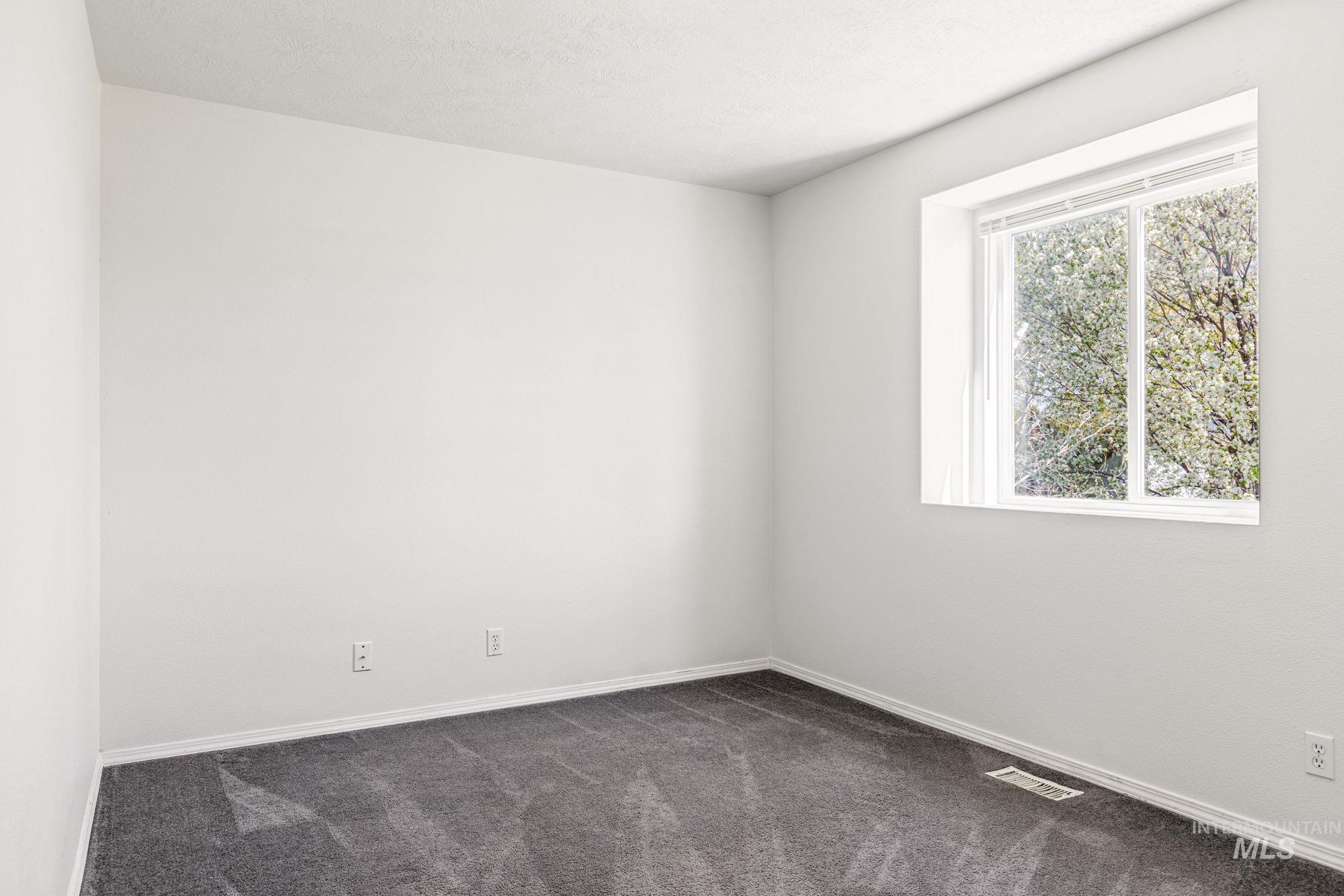 526 Cornwall Way, Fruitland, Idaho 83619, 3 Bedrooms, 2 Bathrooms, Residential For Sale, Price $344,800, 98981172