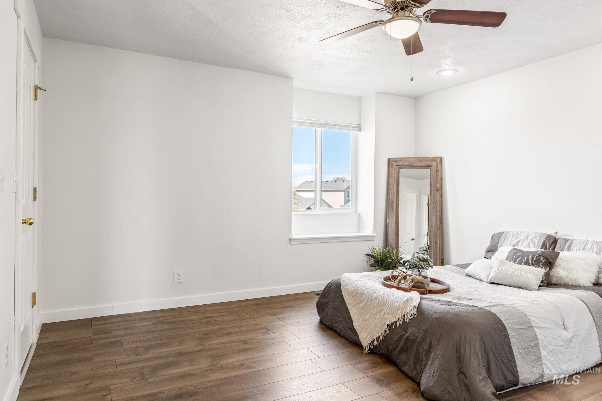 526 Cornwall Way, Fruitland, Idaho 83619, 3 Bedrooms, 2 Bathrooms, Residential For Sale, Price $344,800, 98981172