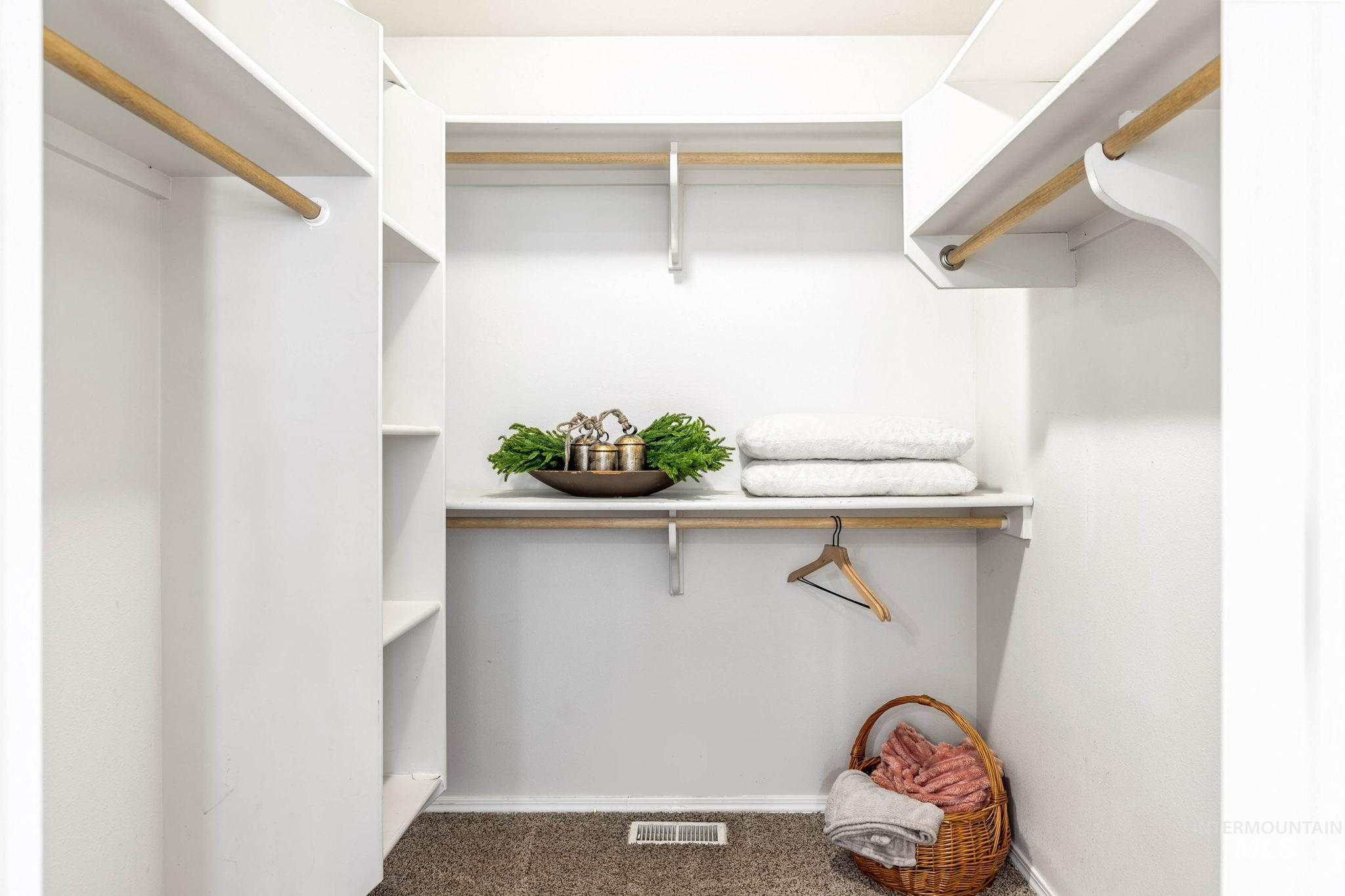 526 Cornwall Way, Fruitland, Idaho 83619, 3 Bedrooms, 2 Bathrooms, Residential For Sale, Price $344,800, 98981172