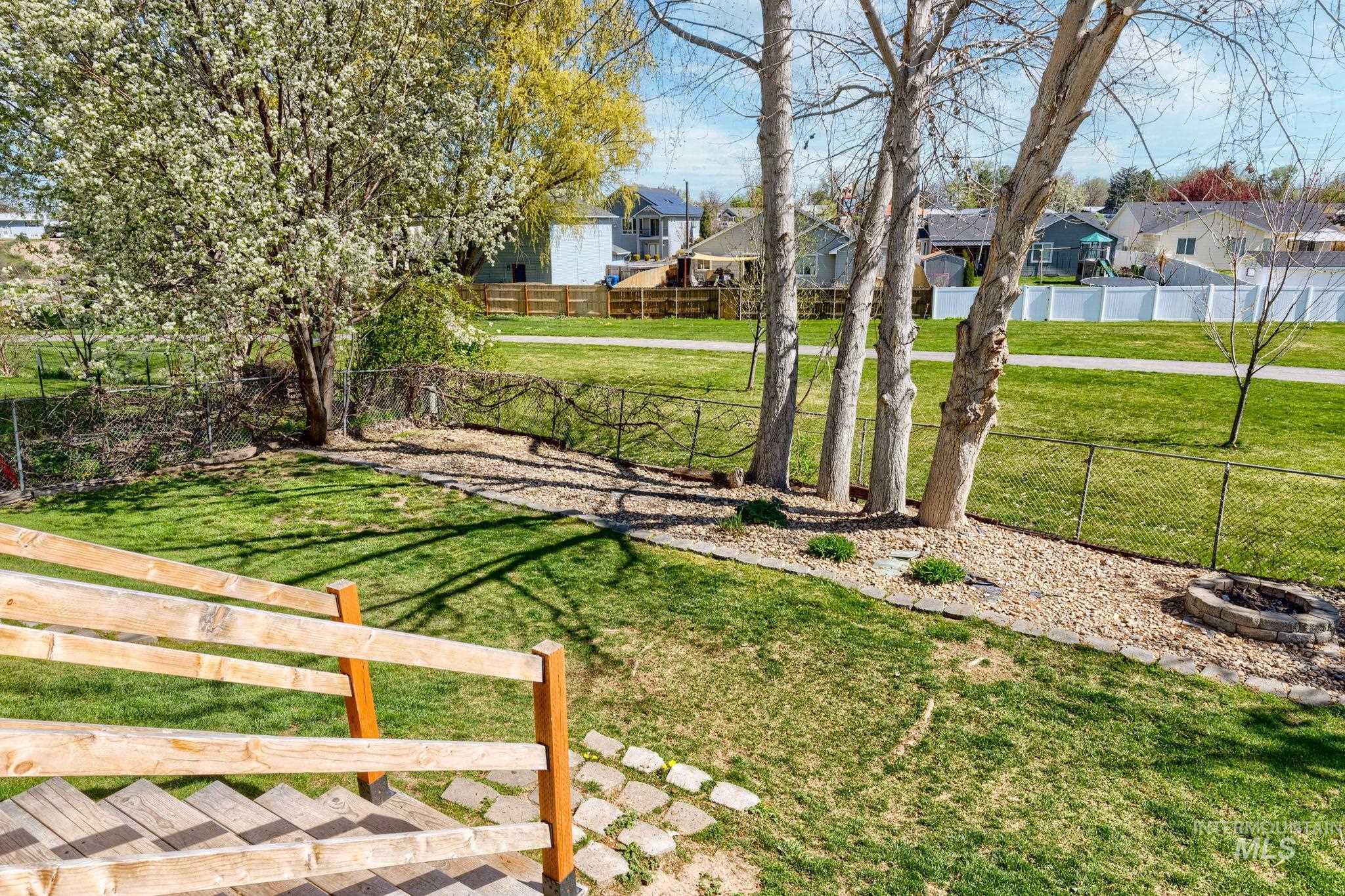 526 Cornwall Way, Fruitland, Idaho 83619, 3 Bedrooms, 2 Bathrooms, Residential For Sale, Price $344,800, 98981172