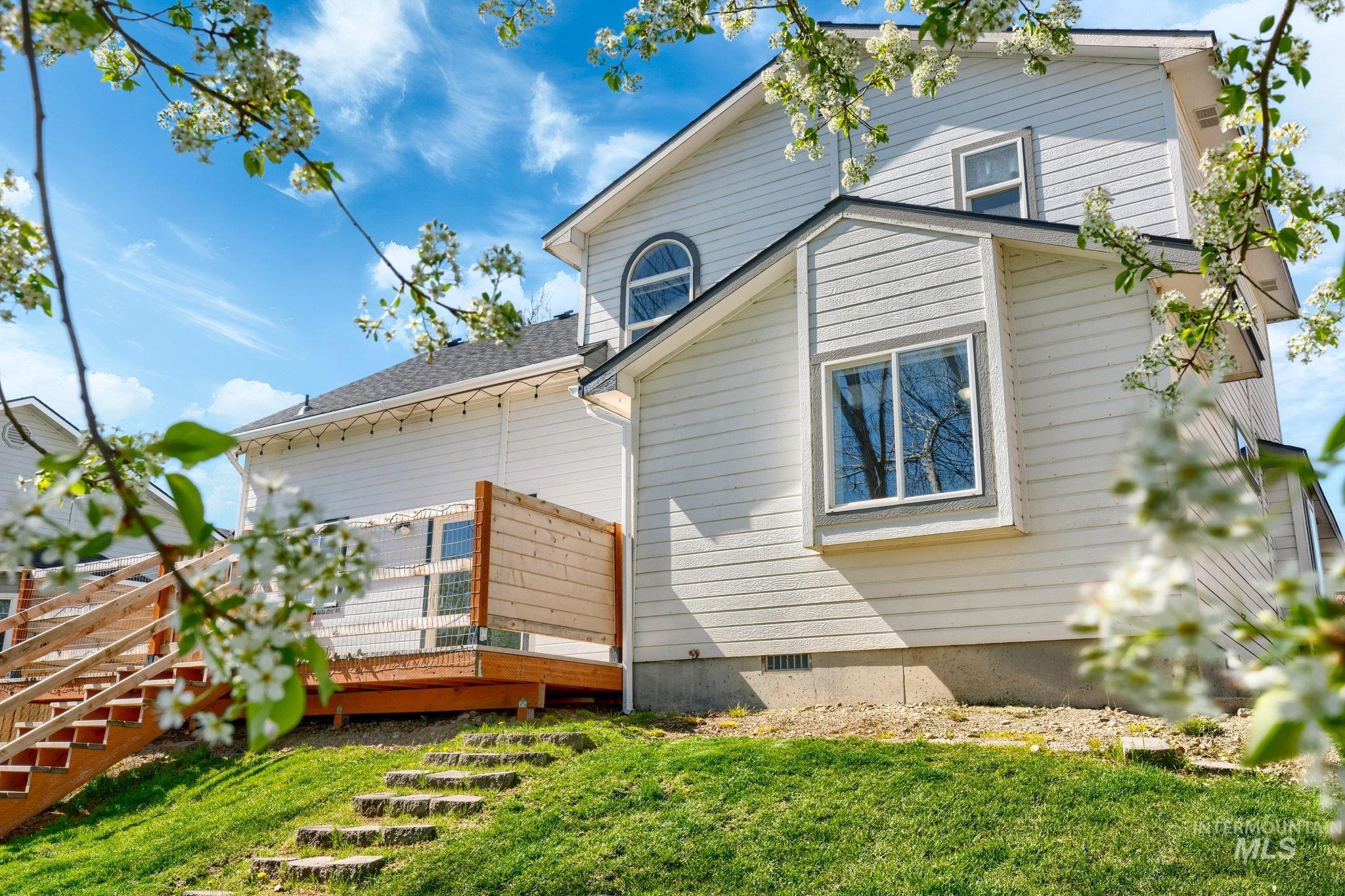 526 Cornwall Way, Fruitland, Idaho 83619, 3 Bedrooms, 2 Bathrooms, Residential For Sale, Price $344,800, 98981172