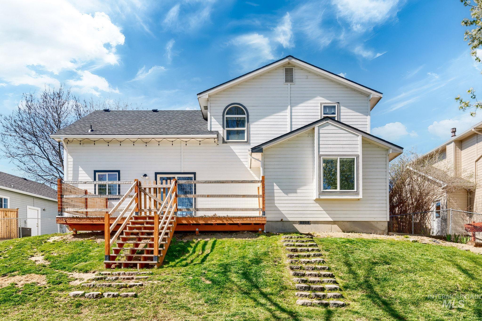 526 Cornwall Way, Fruitland, Idaho 83619, 3 Bedrooms, 2 Bathrooms, Residential For Sale, Price $344,800, 98981172