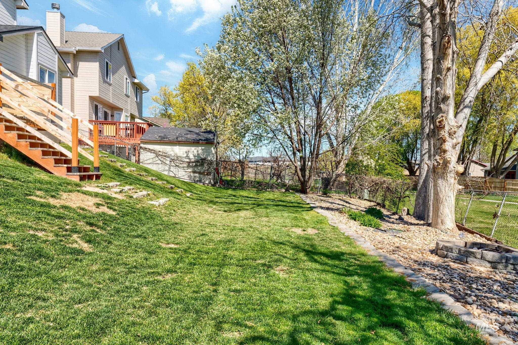 526 Cornwall Way, Fruitland, Idaho 83619, 3 Bedrooms, 2 Bathrooms, Residential For Sale, Price $344,800, 98981172