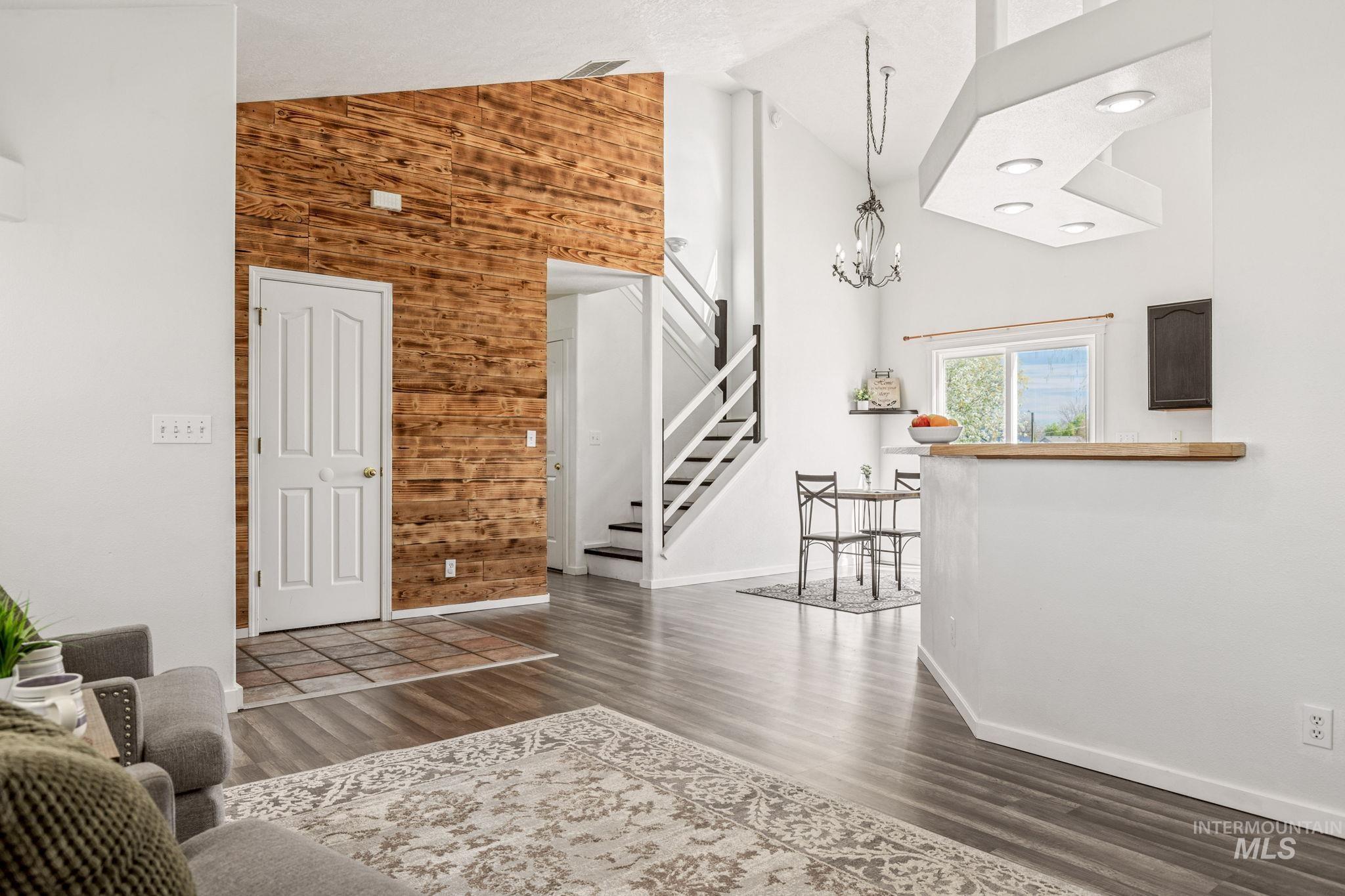 526 Cornwall Way, Fruitland, Idaho 83619, 3 Bedrooms, 2 Bathrooms, Residential For Sale, Price $344,800, 98981172