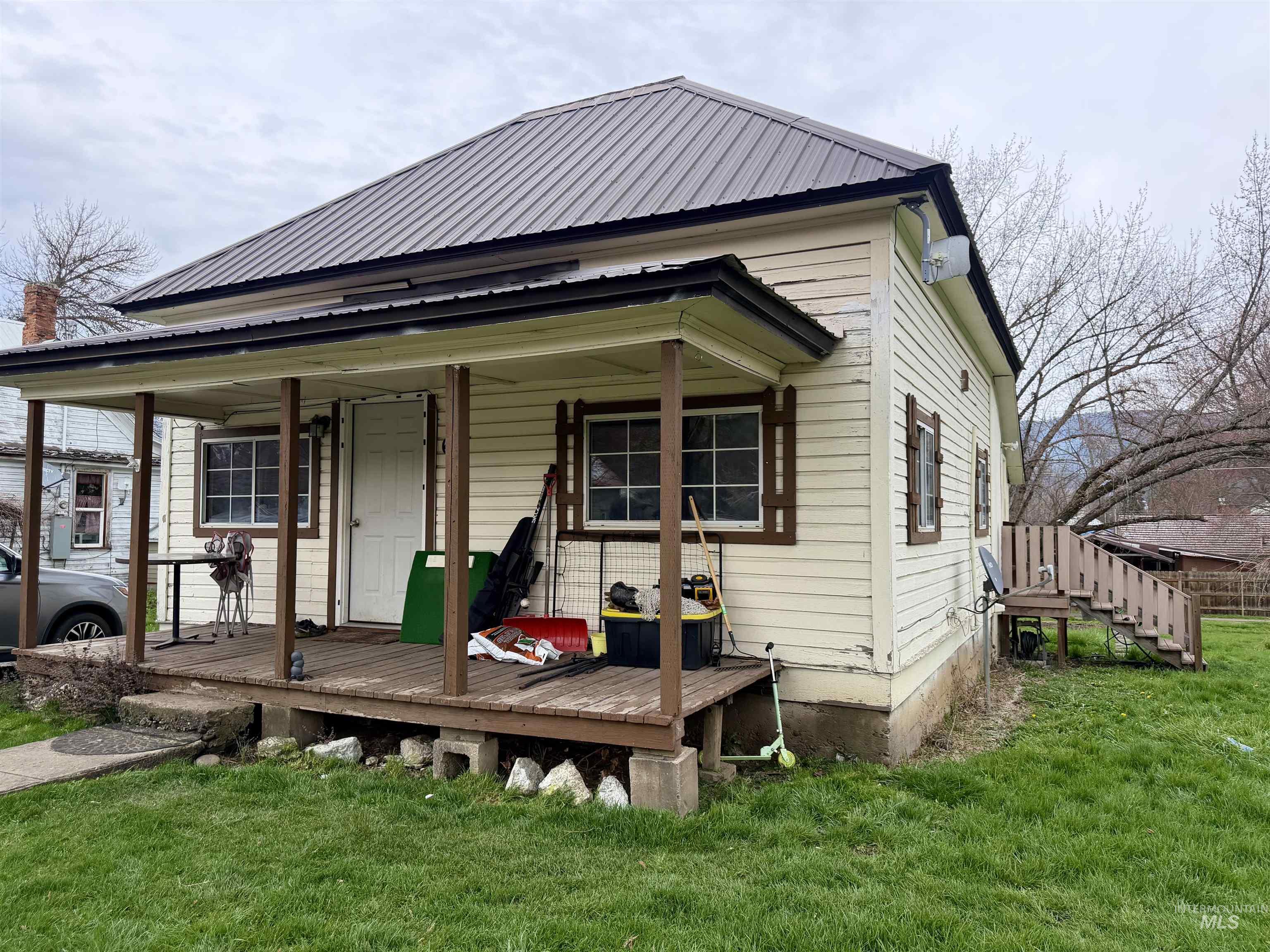 601 Maple St, Kamiah, Idaho 83536, 3 Bedrooms, 1 Bathroom, Residential Income For Sale, Price $495,000, 98981173