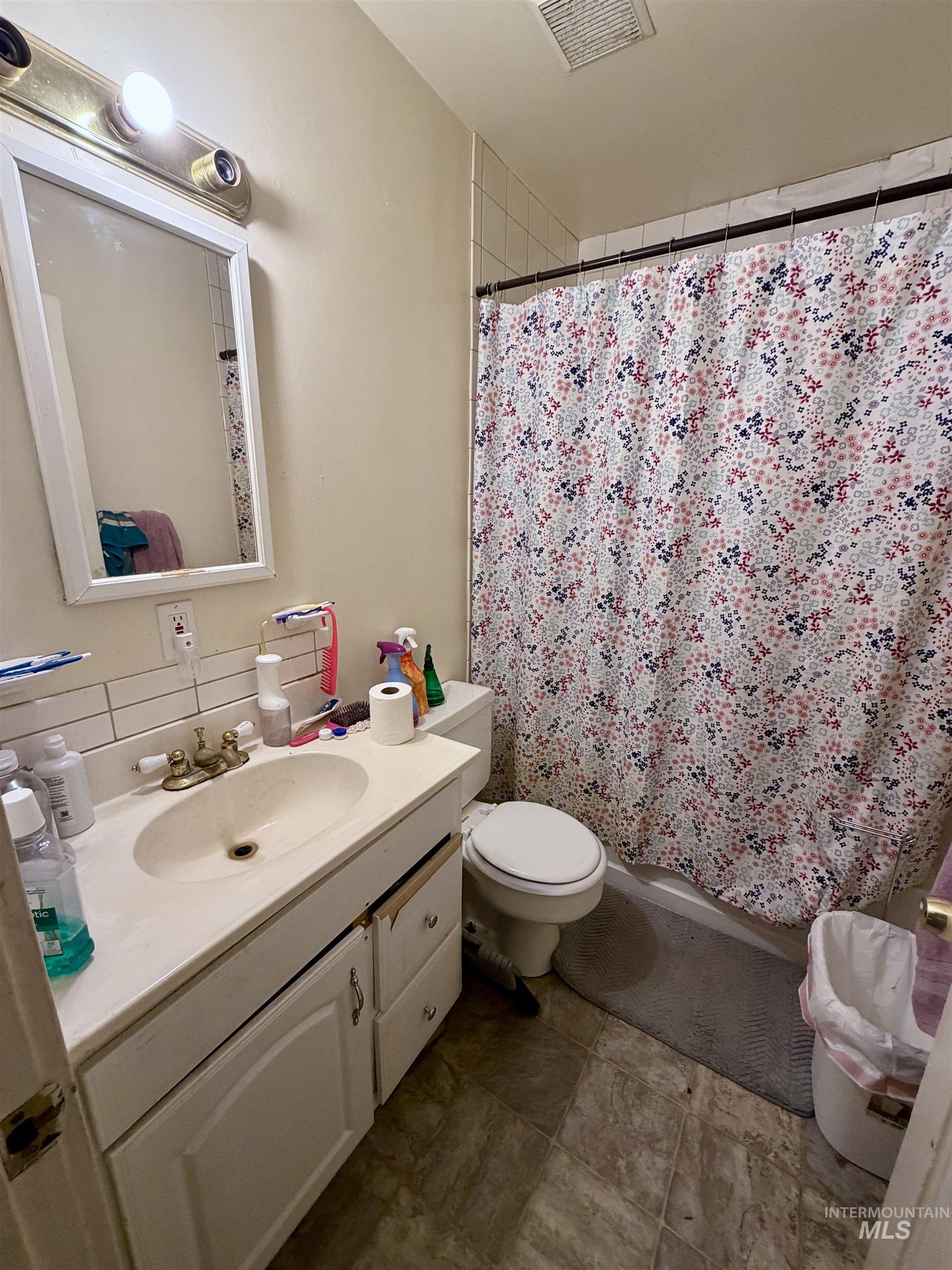 601 Maple St, Kamiah, Idaho 83536, 3 Bedrooms, 1 Bathroom, Residential Income For Sale, Price $495,000, 98981173