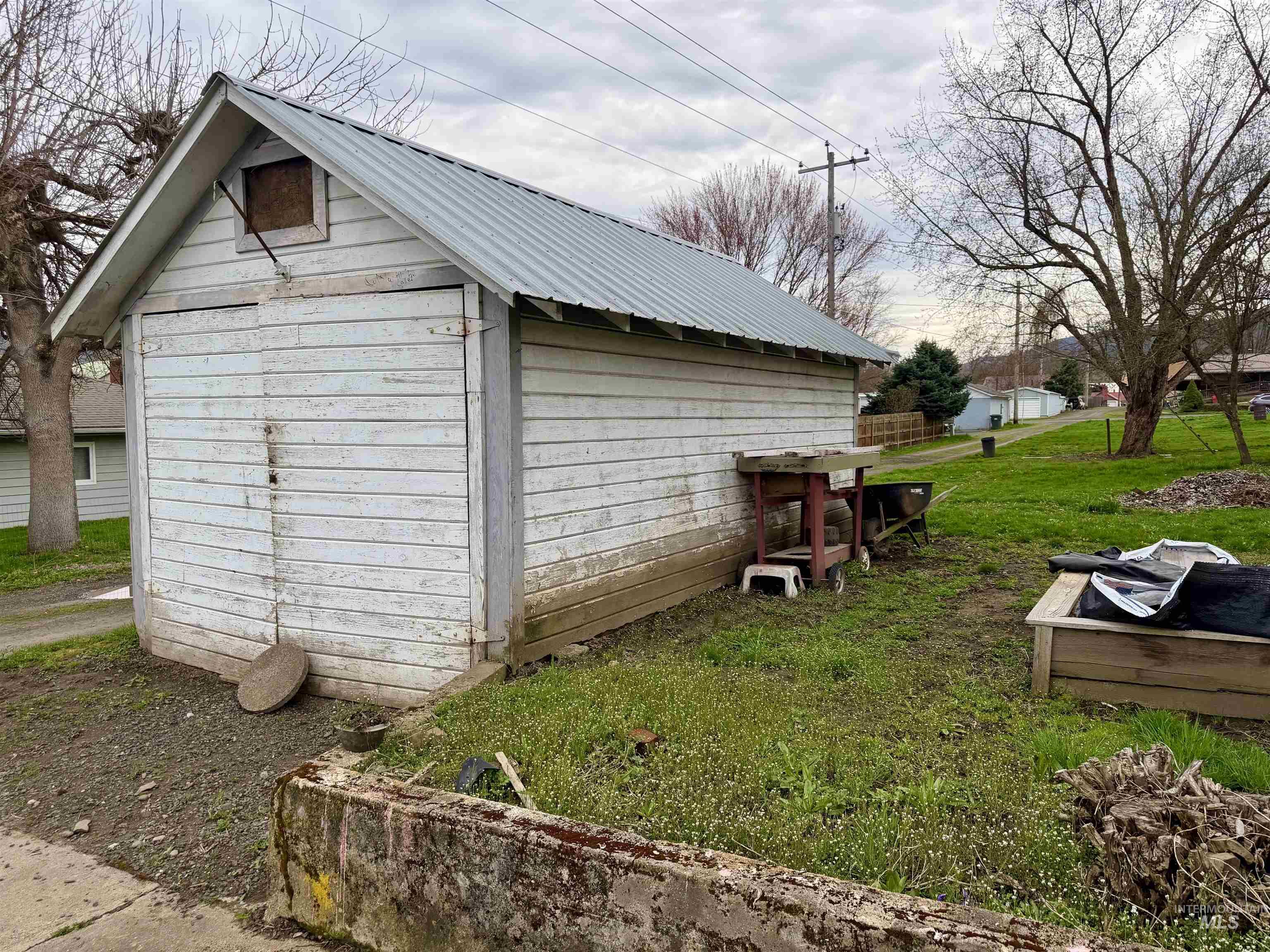 601 Maple St, Kamiah, Idaho 83536, 3 Bedrooms, 1 Bathroom, Residential Income For Sale, Price $495,000, 98981173