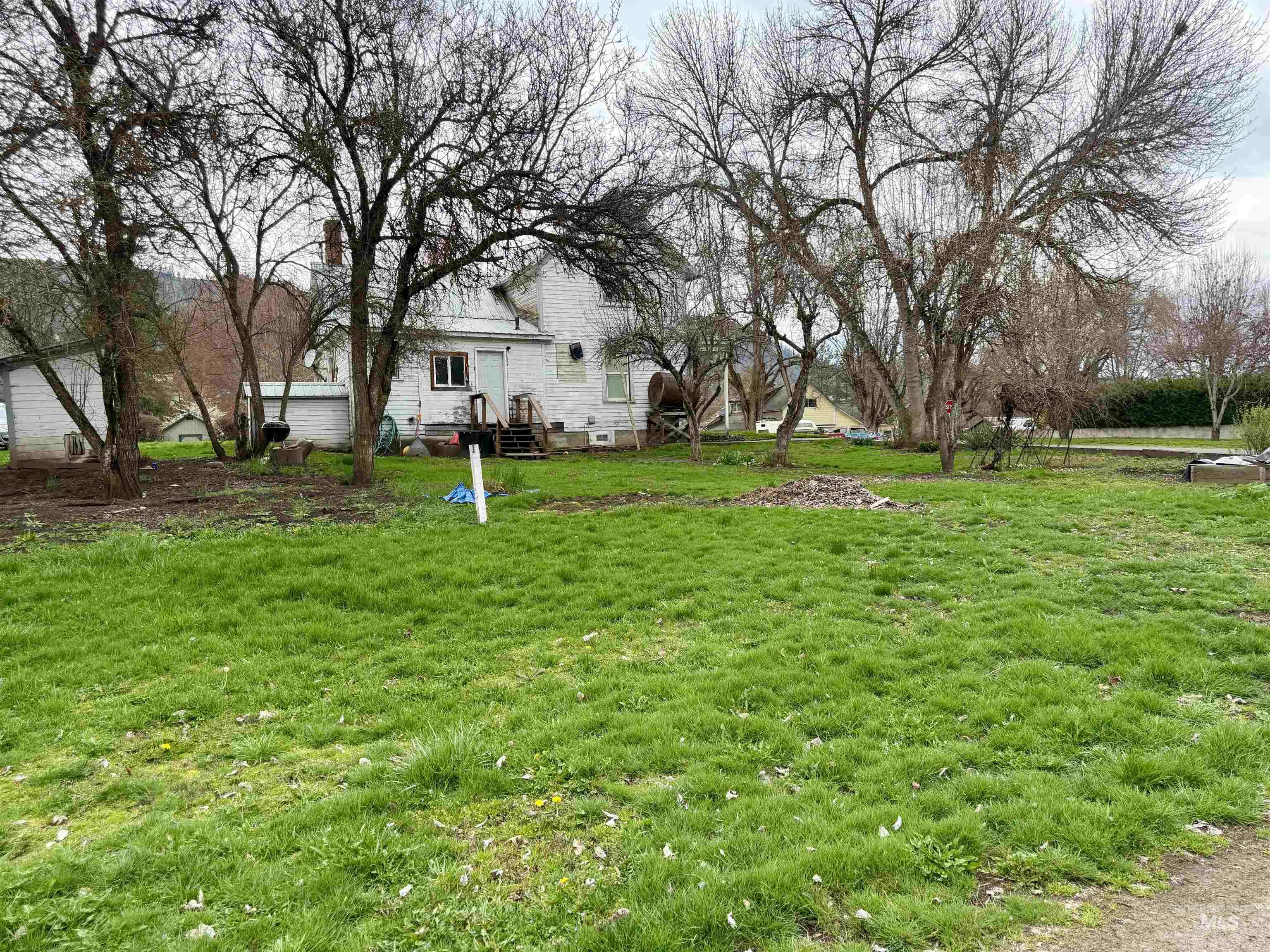 601 Maple St, Kamiah, Idaho 83536, 3 Bedrooms, 1 Bathroom, Residential Income For Sale, Price $495,000, 98981173