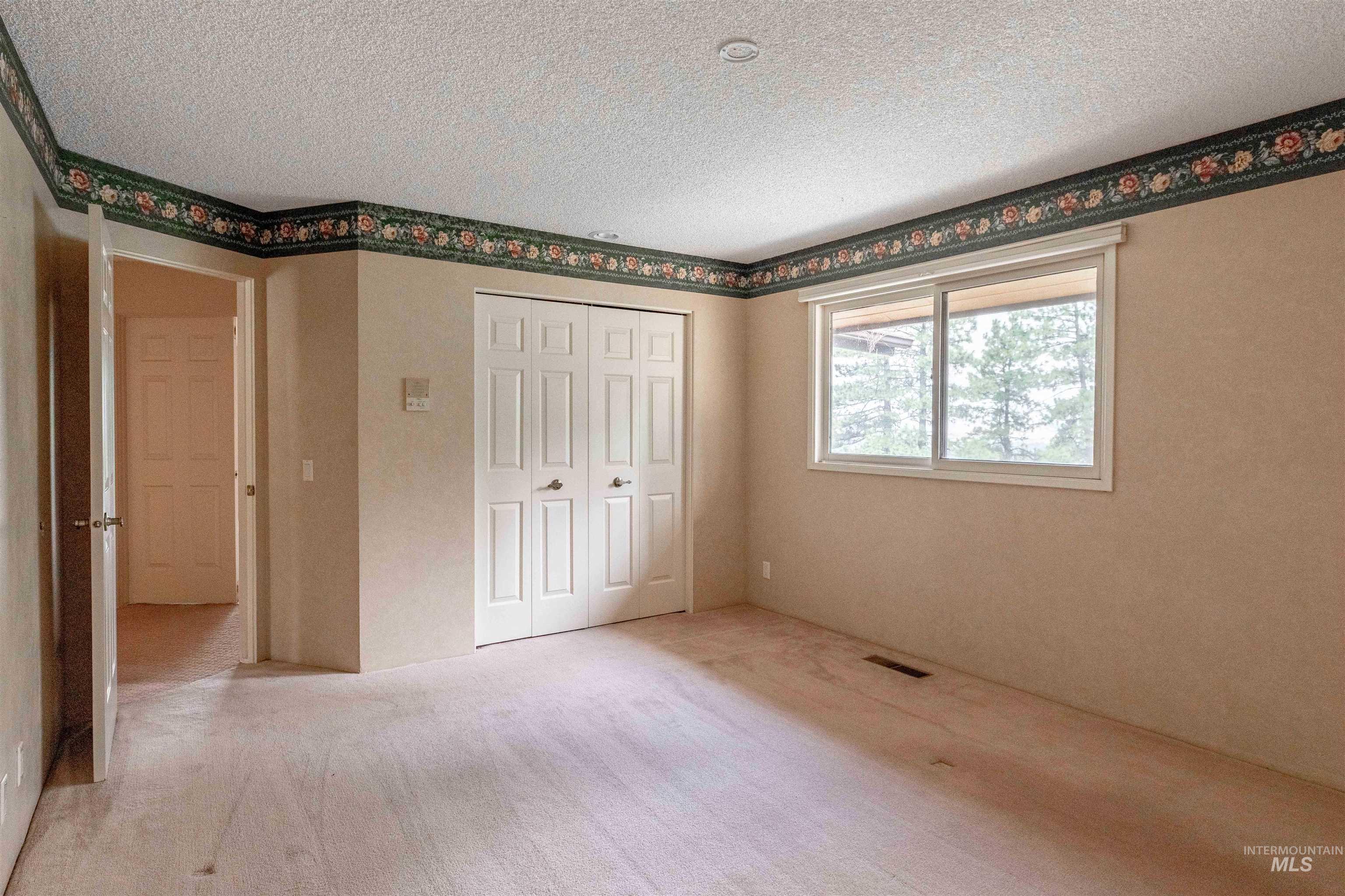 1050 Paradise Ridge Rd, Moscow, Idaho 83843, 6 Bedrooms, 5 Bathrooms, Residential For Sale, Price $1,475,000, 98981175