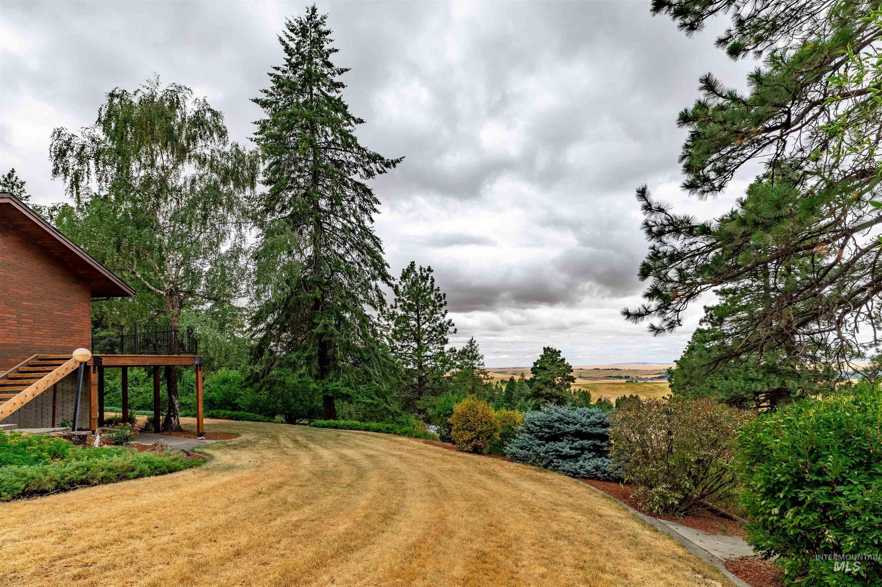 1050 Paradise Ridge Rd, Moscow, Idaho 83843, 6 Bedrooms, 5 Bathrooms, Residential For Sale, Price $1,475,000, 98981175