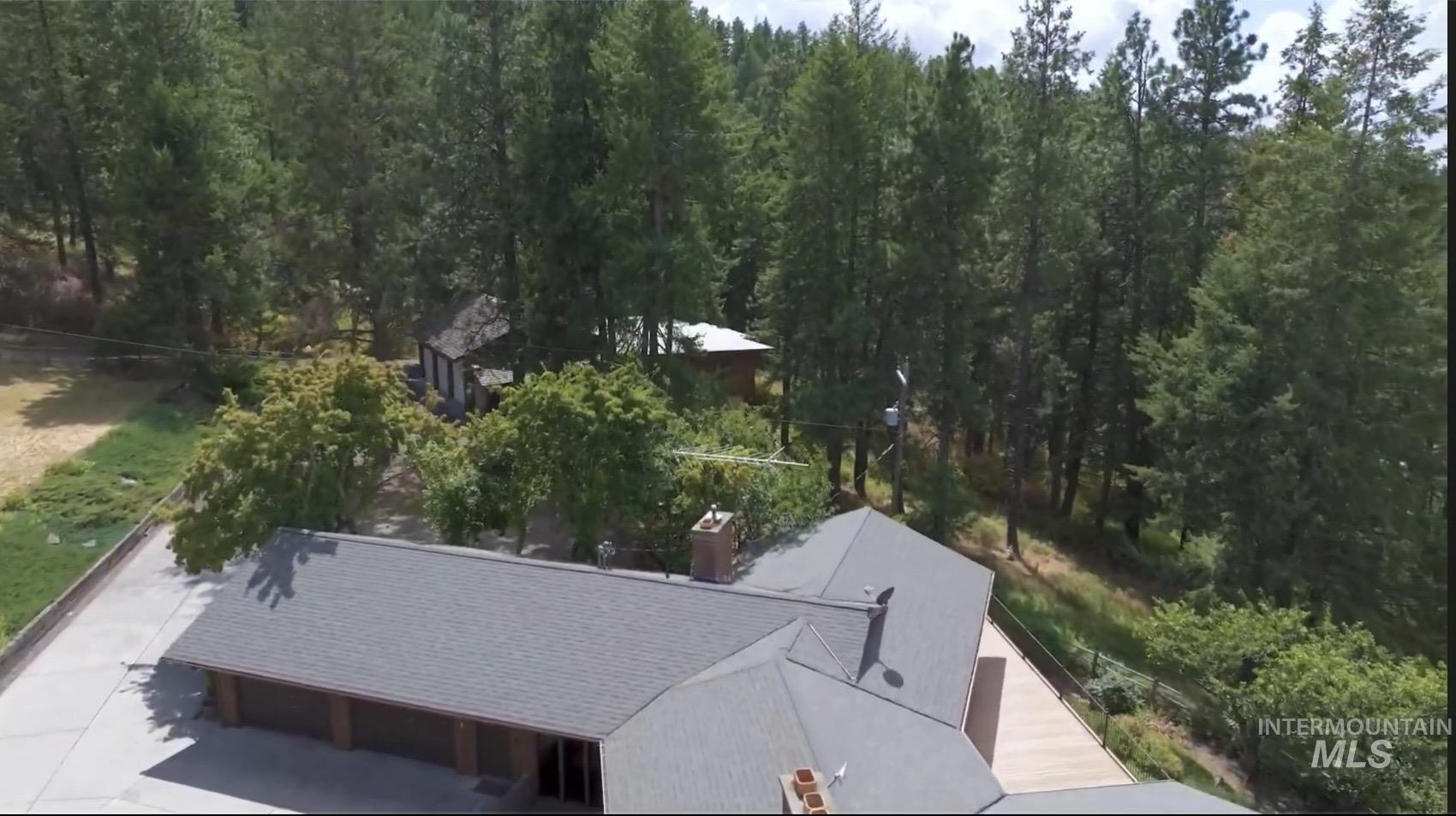 1050 Paradise Ridge Rd, Moscow, Idaho 83843, 6 Bedrooms, 5 Bathrooms, Residential For Sale, Price $1,475,000, 98981175