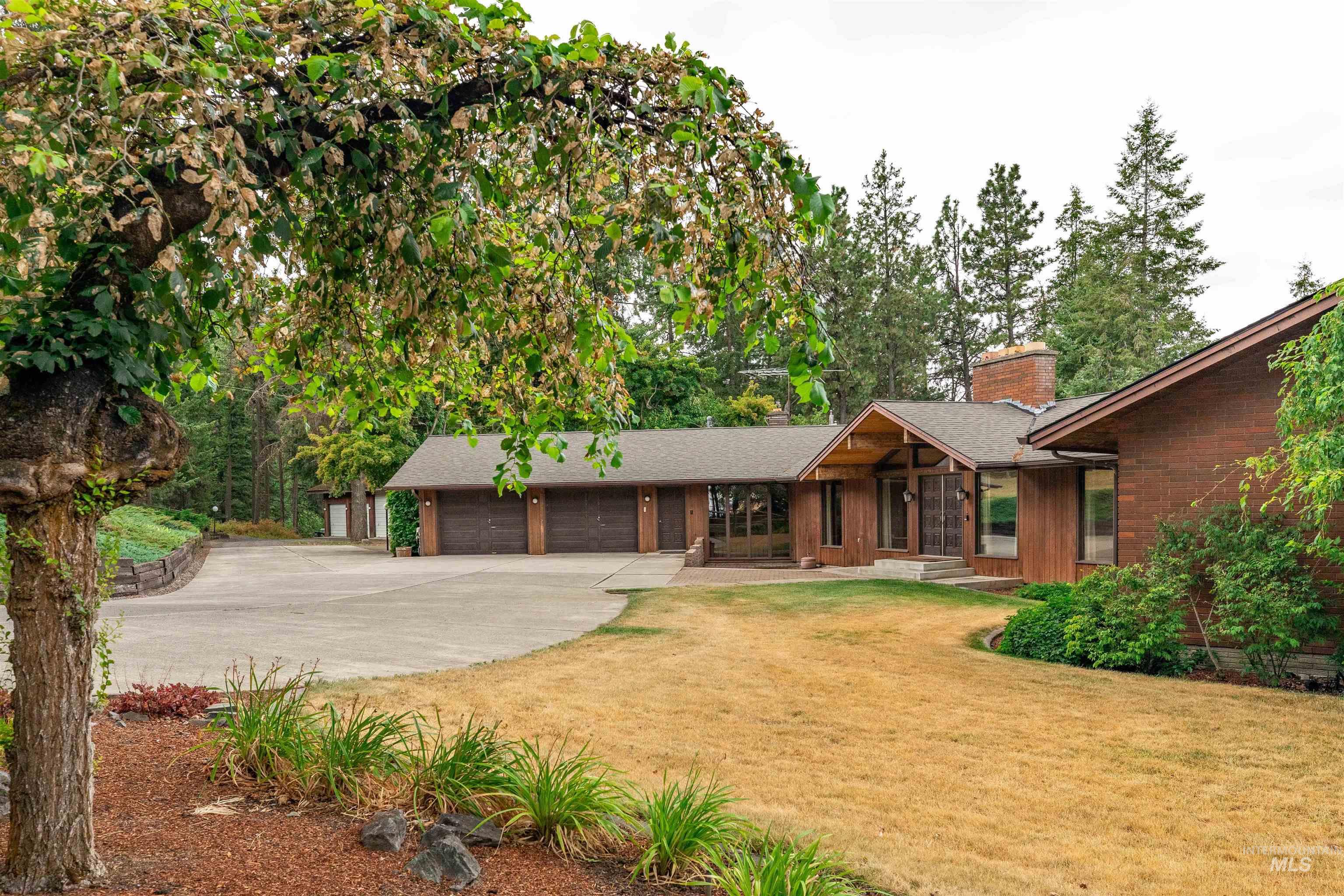 1050 Paradise Ridge Rd, Moscow, Idaho 83843, 6 Bedrooms, 5 Bathrooms, Residential For Sale, Price $1,475,000, 98981175