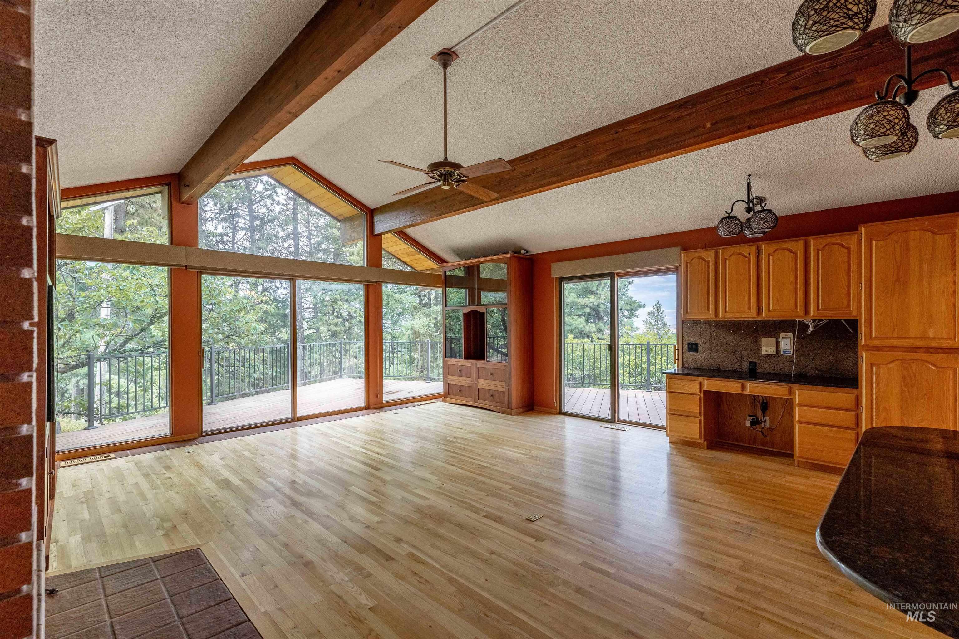 1050 Paradise Ridge Rd, Moscow, Idaho 83843, 6 Bedrooms, 5 Bathrooms, Residential For Sale, Price $1,475,000, 98981175