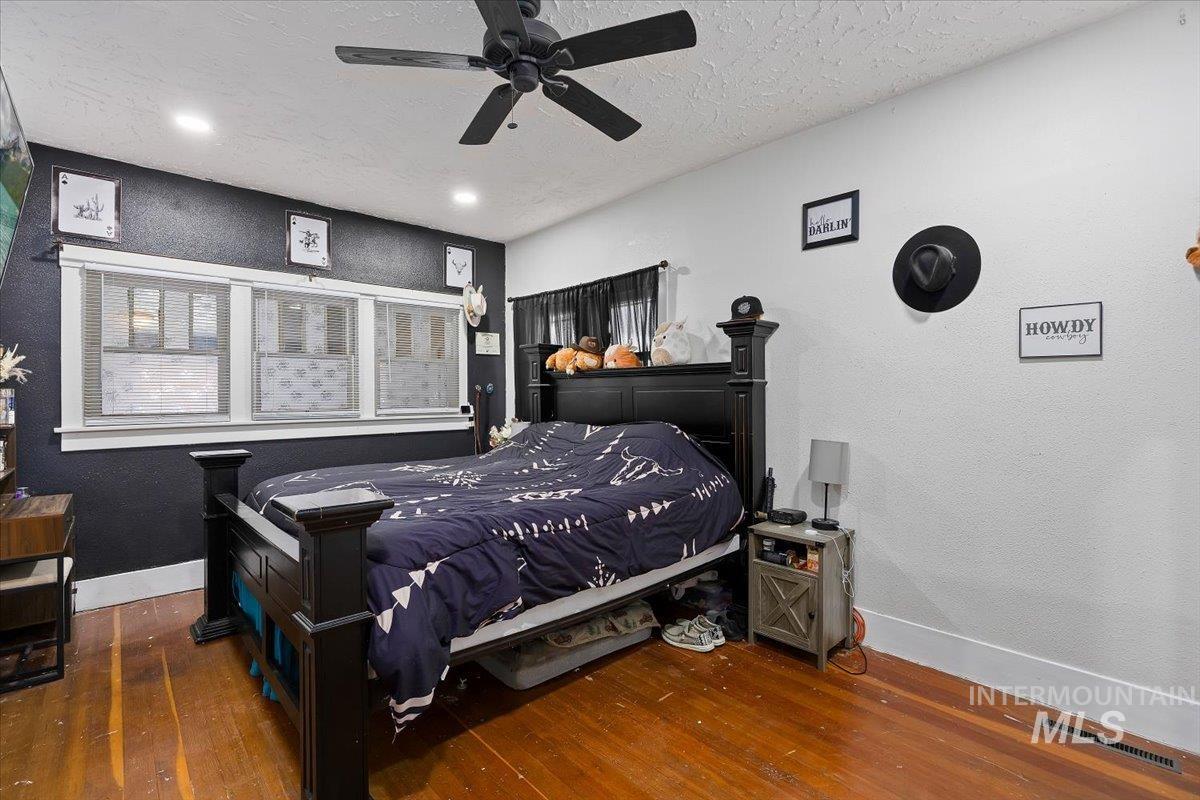 1141 Main St, Gooding, Idaho 83330, 3 Bedrooms, 1.5 Bathrooms, Residential For Sale, Price $299,999, 98981180