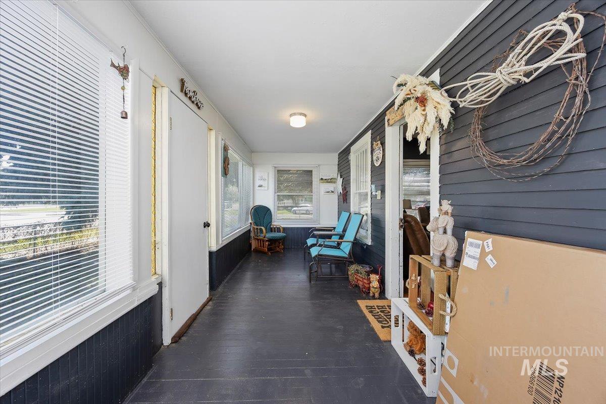 1141 Main St, Gooding, Idaho 83330, 3 Bedrooms, 1.5 Bathrooms, Residential For Sale, Price $299,999, 98981180