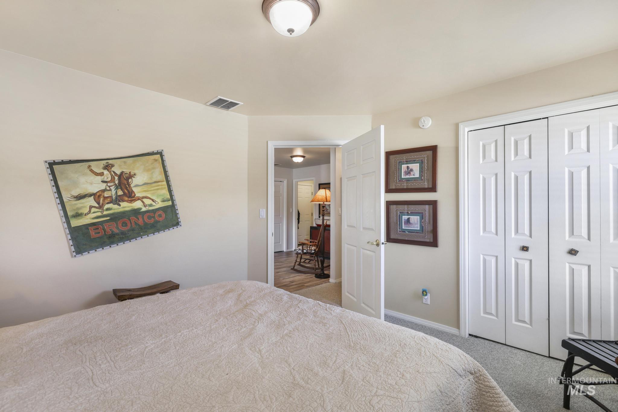2515 Whispering Pine Dr, Twin Falls, Idaho 83301, 2 Bedrooms, 2 Bathrooms, Residential For Sale, Price $349,000, 98981181