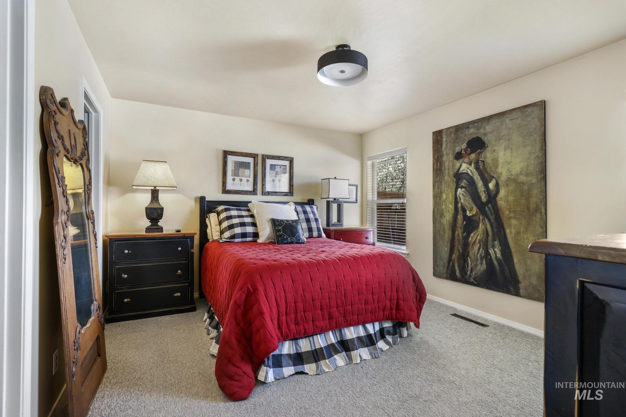 2515 Whispering Pine Dr, Twin Falls, Idaho 83301, 2 Bedrooms, 2 Bathrooms, Residential For Sale, Price $349,000, 98981181