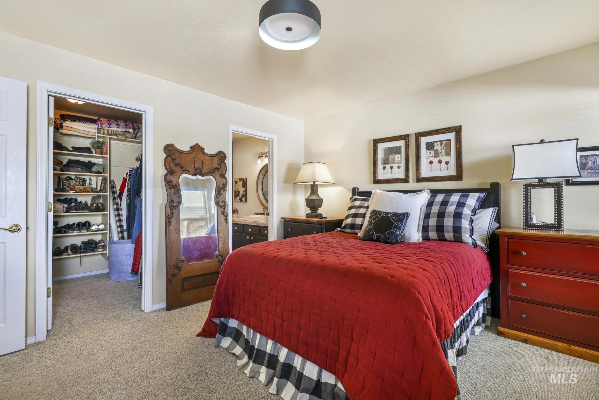 2515 Whispering Pine Dr, Twin Falls, Idaho 83301, 2 Bedrooms, 2 Bathrooms, Residential For Sale, Price $349,000, 98981181