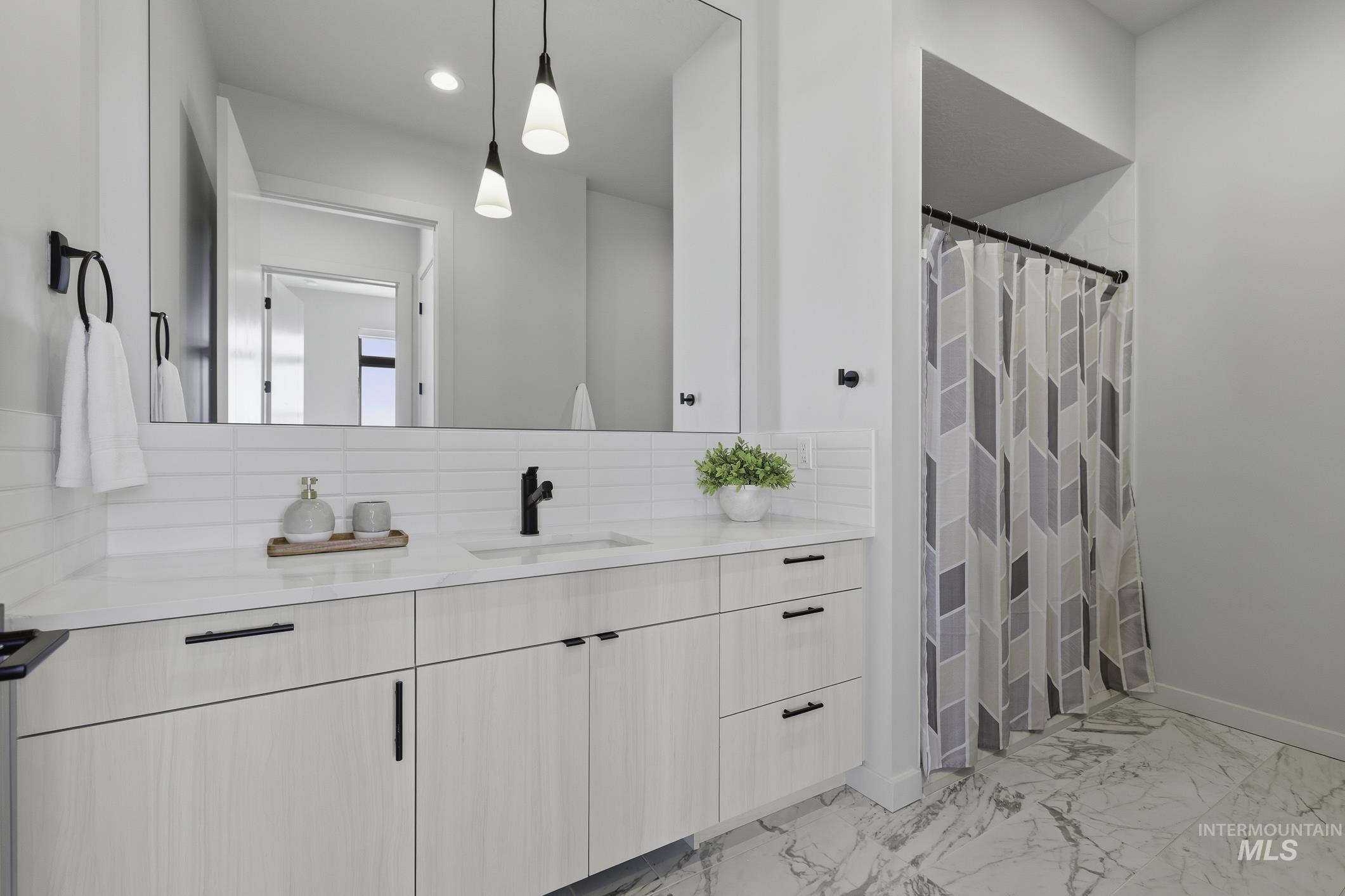 4250 E. Haystack, Boise, Idaho 83716, 1 Bedroom, 1 Bathroom, Residential For Sale, Price $424,900, 98981182