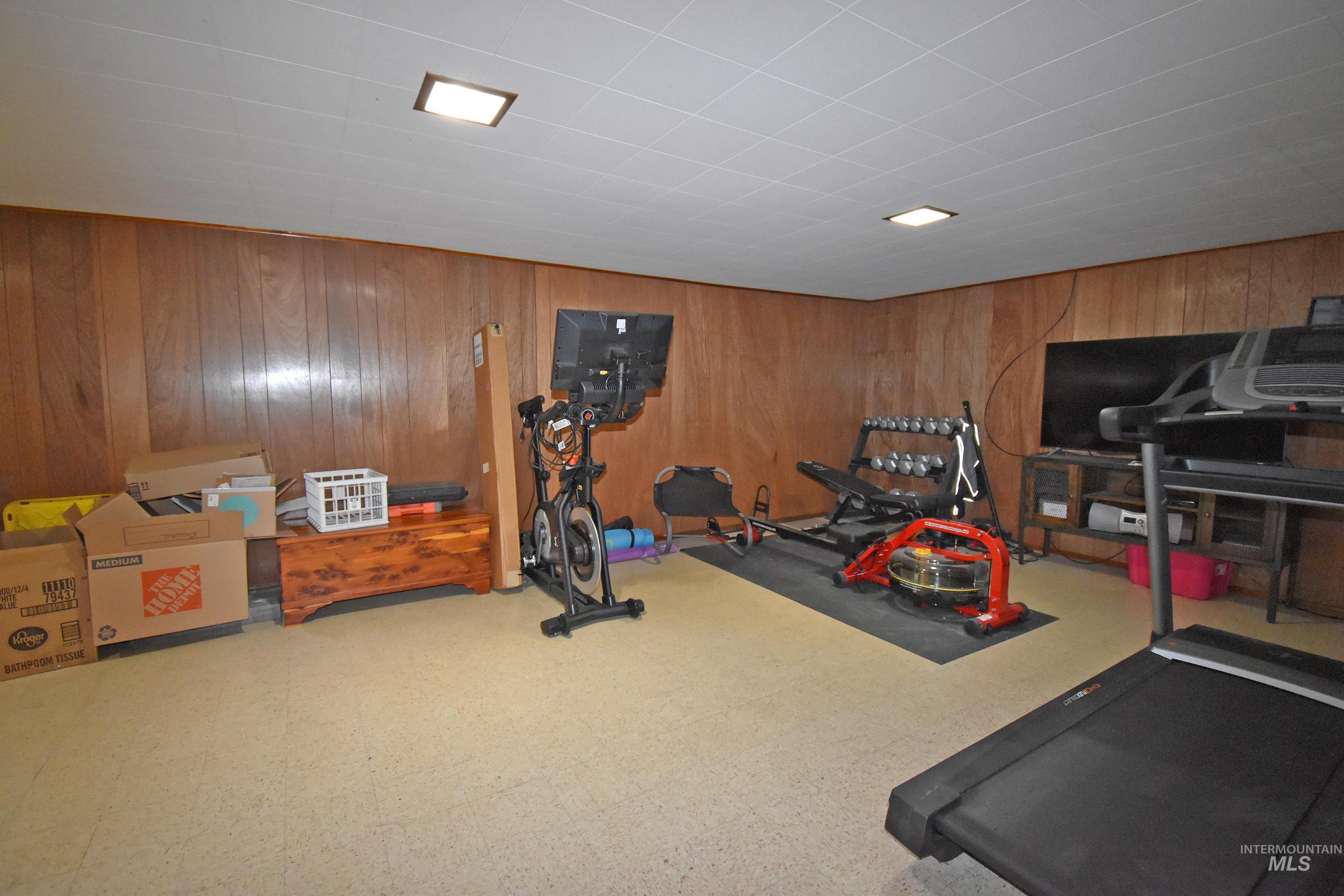 1032 Alder Drive, Lewiston, Idaho 83501, 2 Bedrooms, 1.5 Bathrooms, Residential For Sale, Price $390,000, 98981183