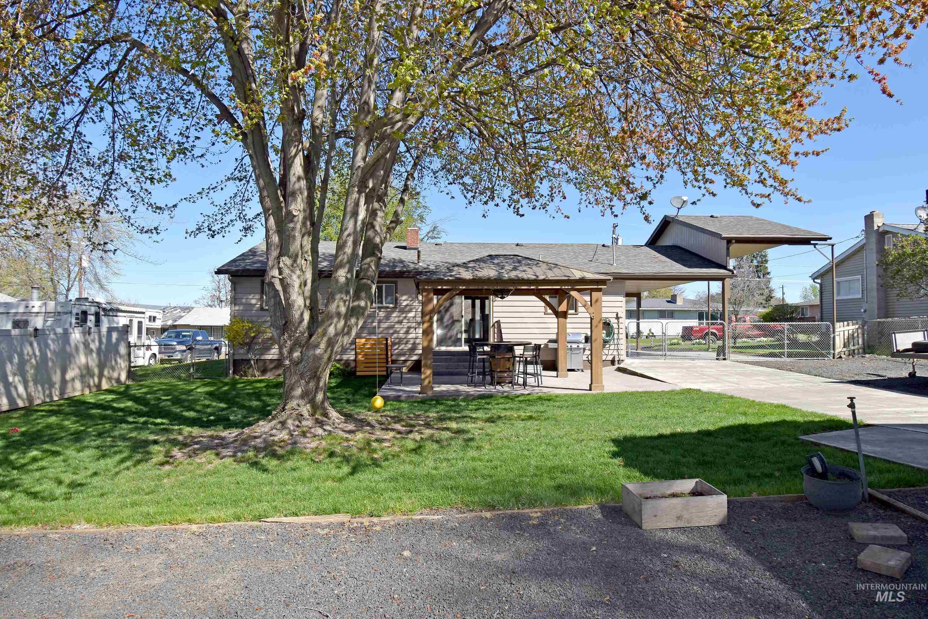 1032 Alder Drive, Lewiston, Idaho 83501, 2 Bedrooms, 1.5 Bathrooms, Residential For Sale, Price $390,000, 98981183