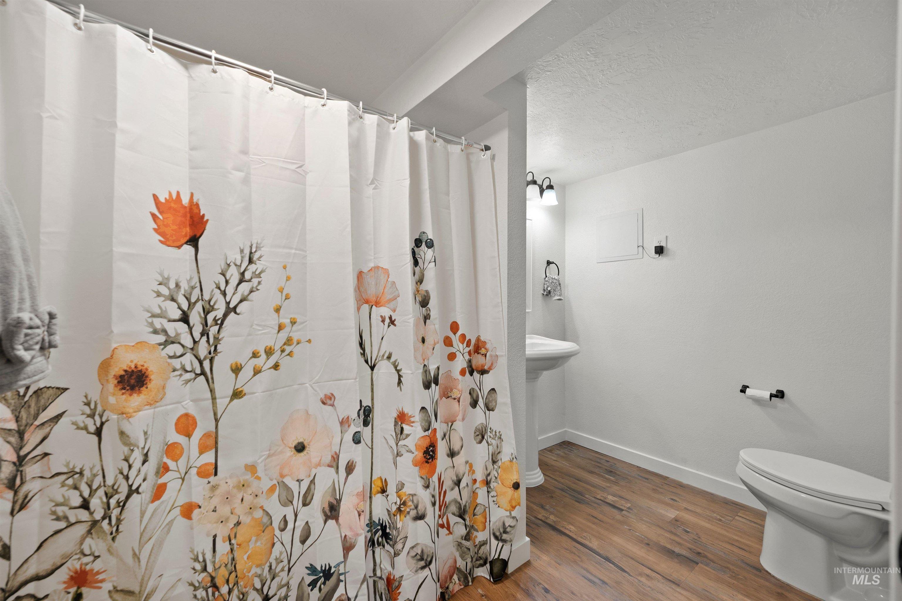 7816 E Victory Rd, Nampa, Idaho 83687-8903, 4 Bedrooms, 3 Bathrooms, Residential For Sale, Price $739,900, 98981189