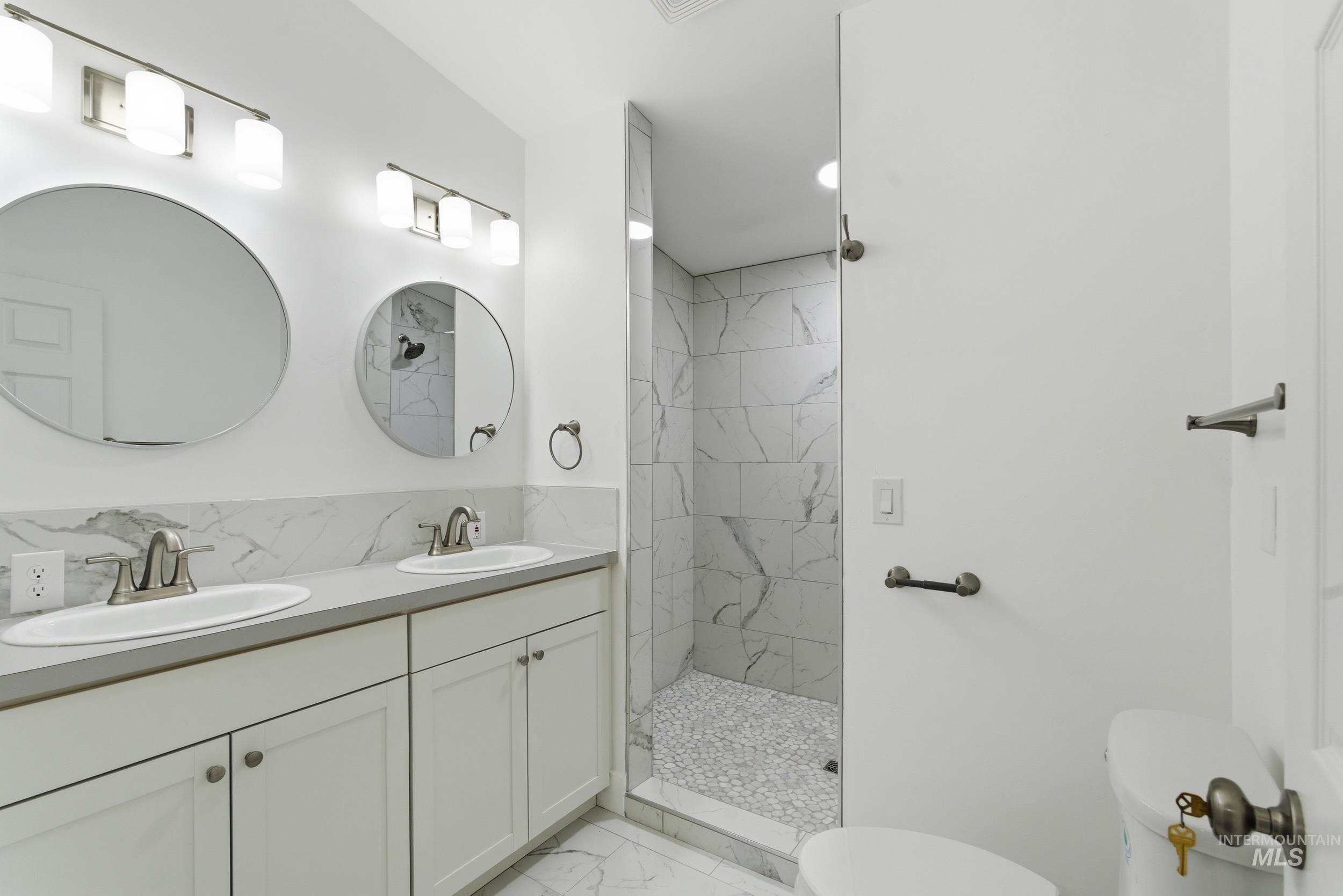 8279 Blue Ridge Ln, Boise, Idaho 83716, 3 Bedrooms, 2 Bathrooms, Residential For Sale, Price $180,000, 98981191