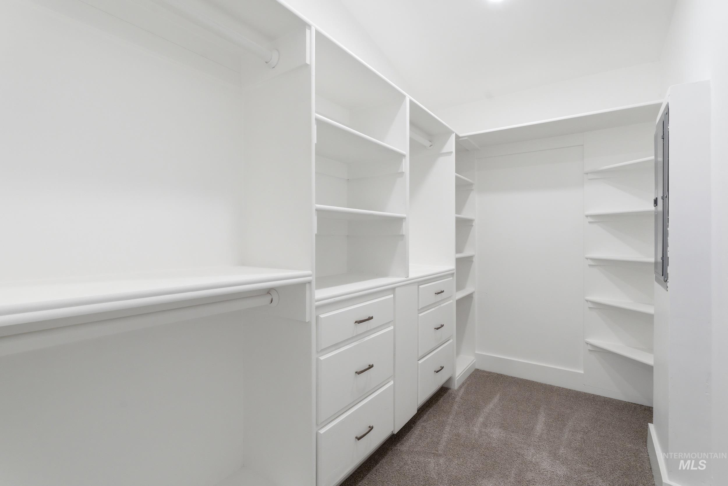 8279 Blue Ridge Ln, Boise, Idaho 83716, 3 Bedrooms, 2 Bathrooms, Residential For Sale, Price $180,000, 98981191