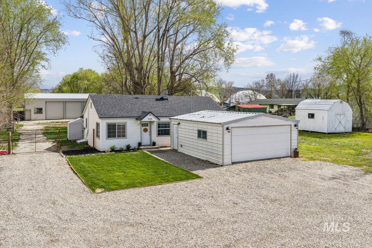 948 S Mill Road, Emmett, Idaho 83617, 2 Bedrooms, 1 Bathroom, Residential For Sale, Price $429,900, 98981196