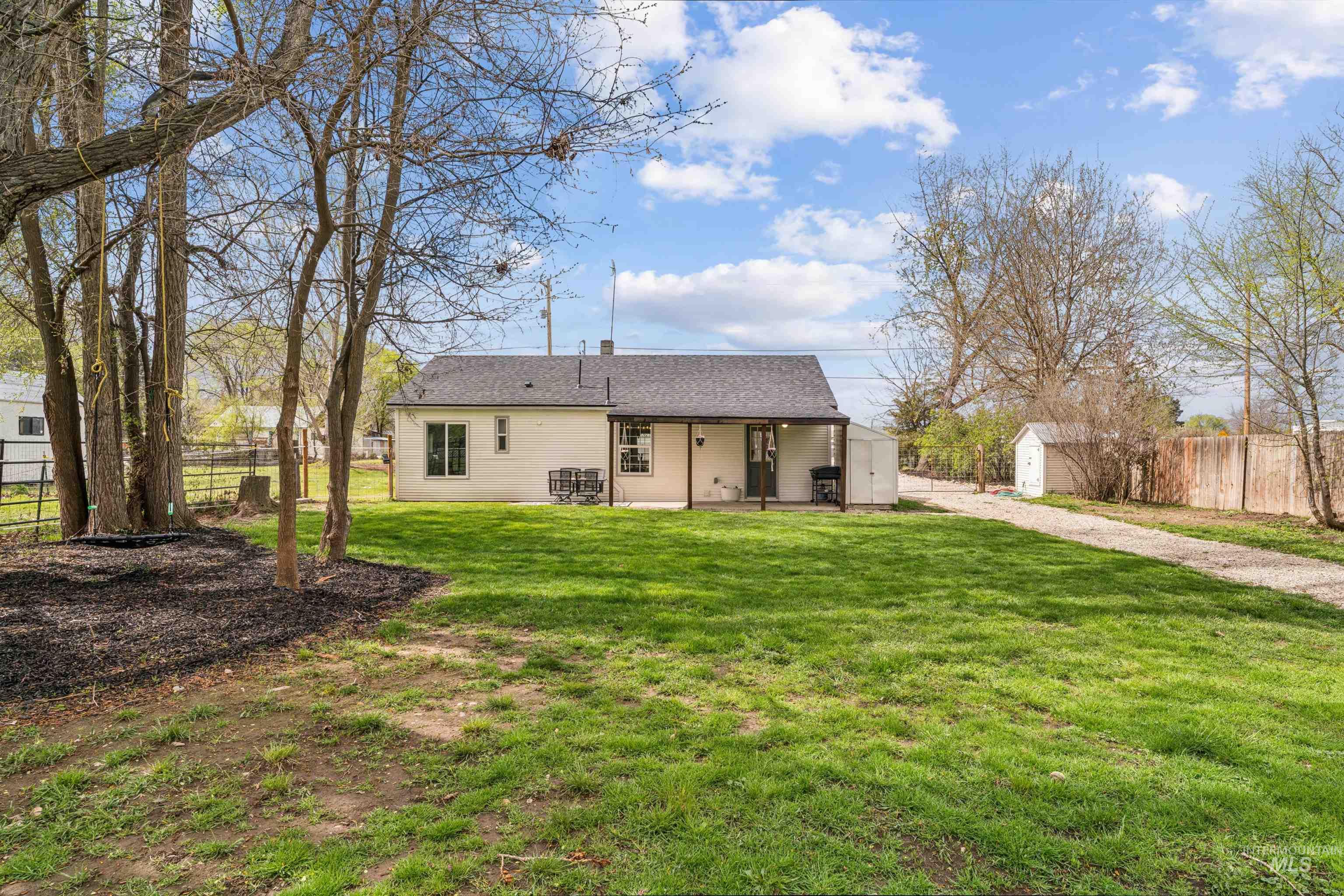 948 S Mill Road, Emmett, Idaho 83617, 2 Bedrooms, 1 Bathroom, Residential For Sale, Price $429,900, 98981196