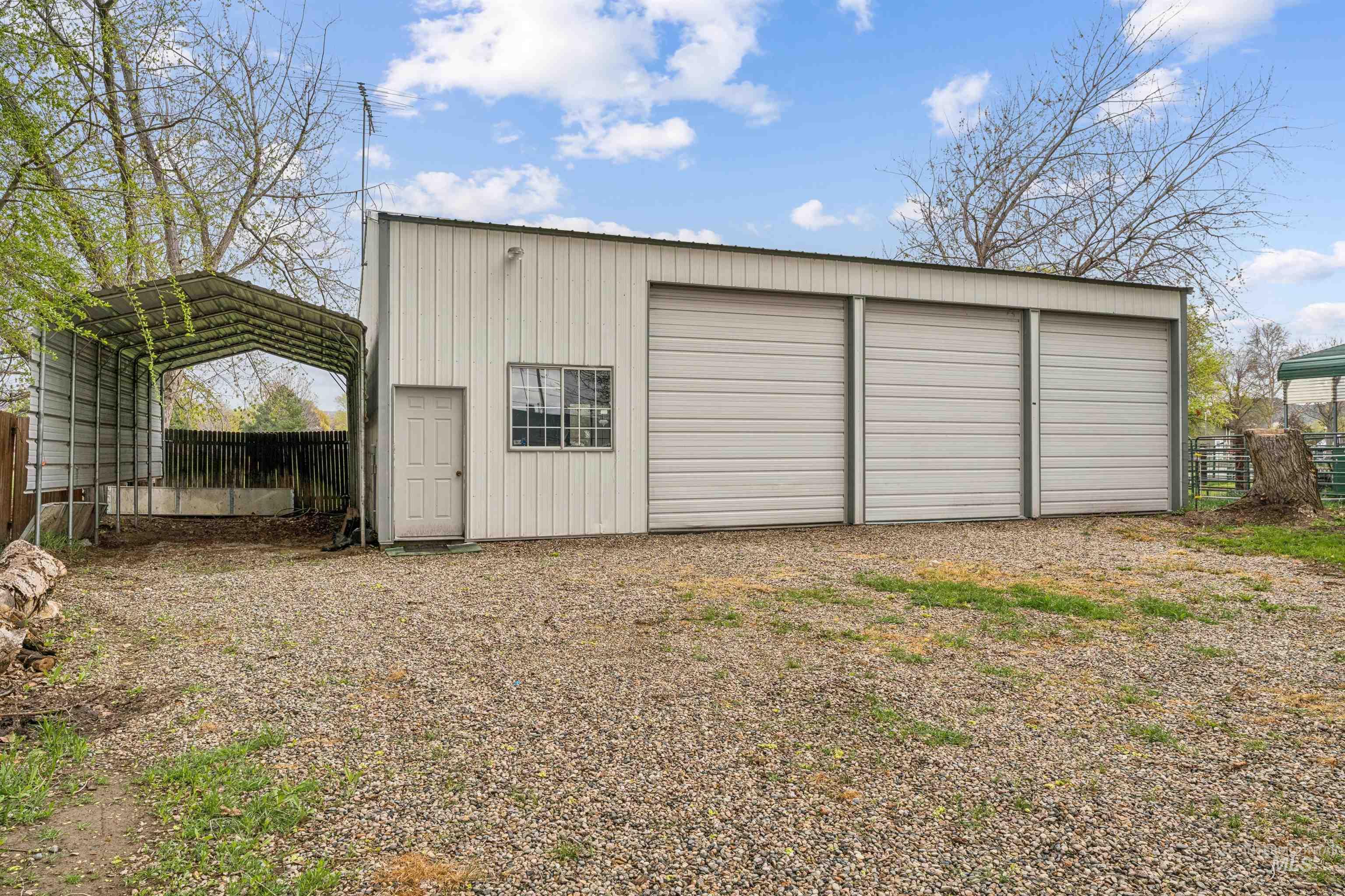 948 S Mill Road, Emmett, Idaho 83617, 2 Bedrooms, 1 Bathroom, Residential For Sale, Price $429,900, 98981196