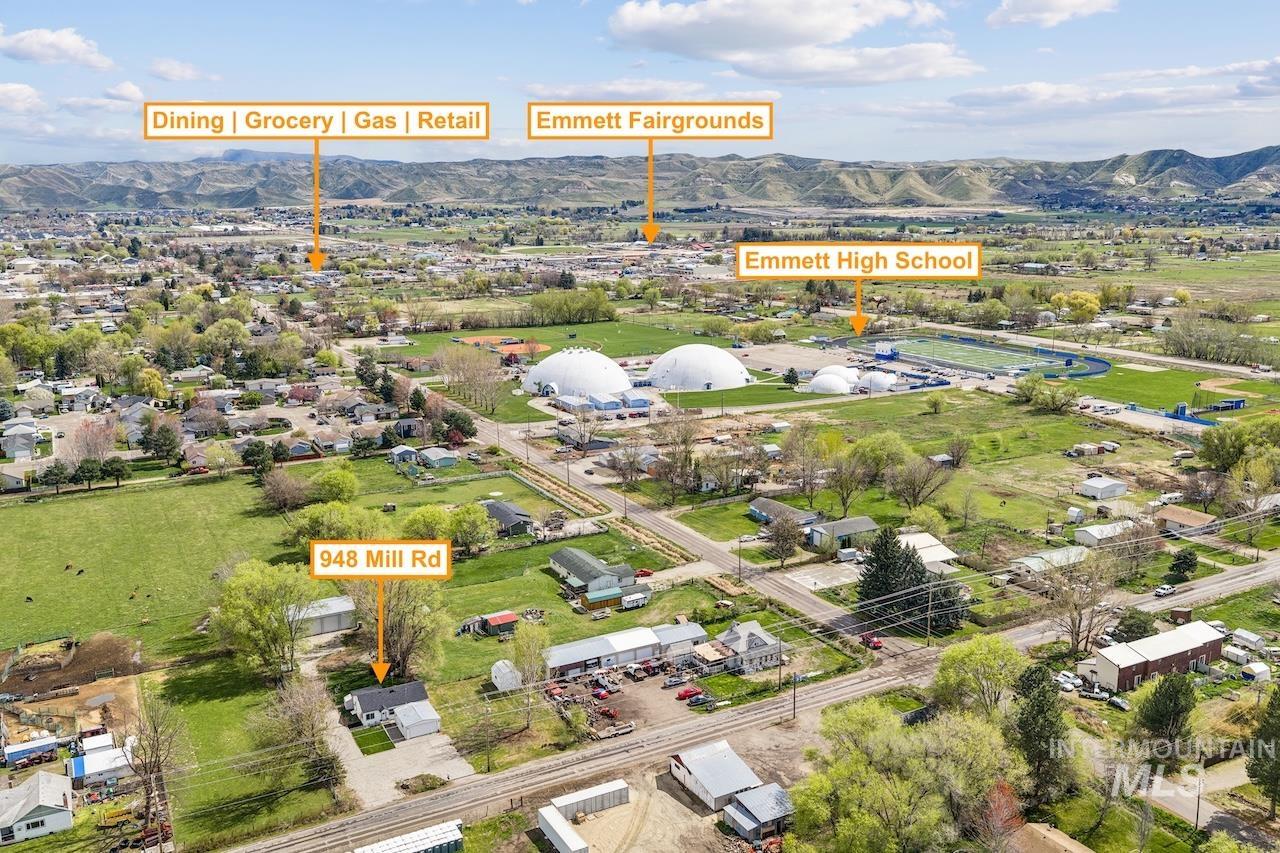 948 S Mill Road, Emmett, Idaho 83617, 2 Bedrooms, 1 Bathroom, Residential For Sale, Price $429,900, 98981196