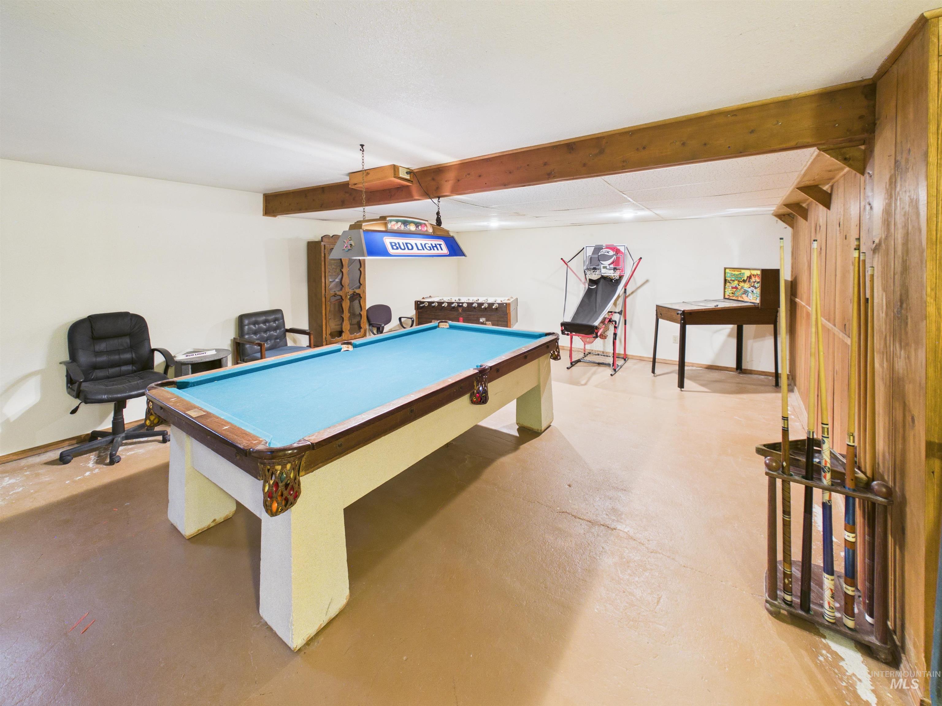 400 W 90 N, Burley, Idaho 83318, 2 Bedrooms, 2.5 Bathrooms, Residential For Sale, Price $715,000, 98981199