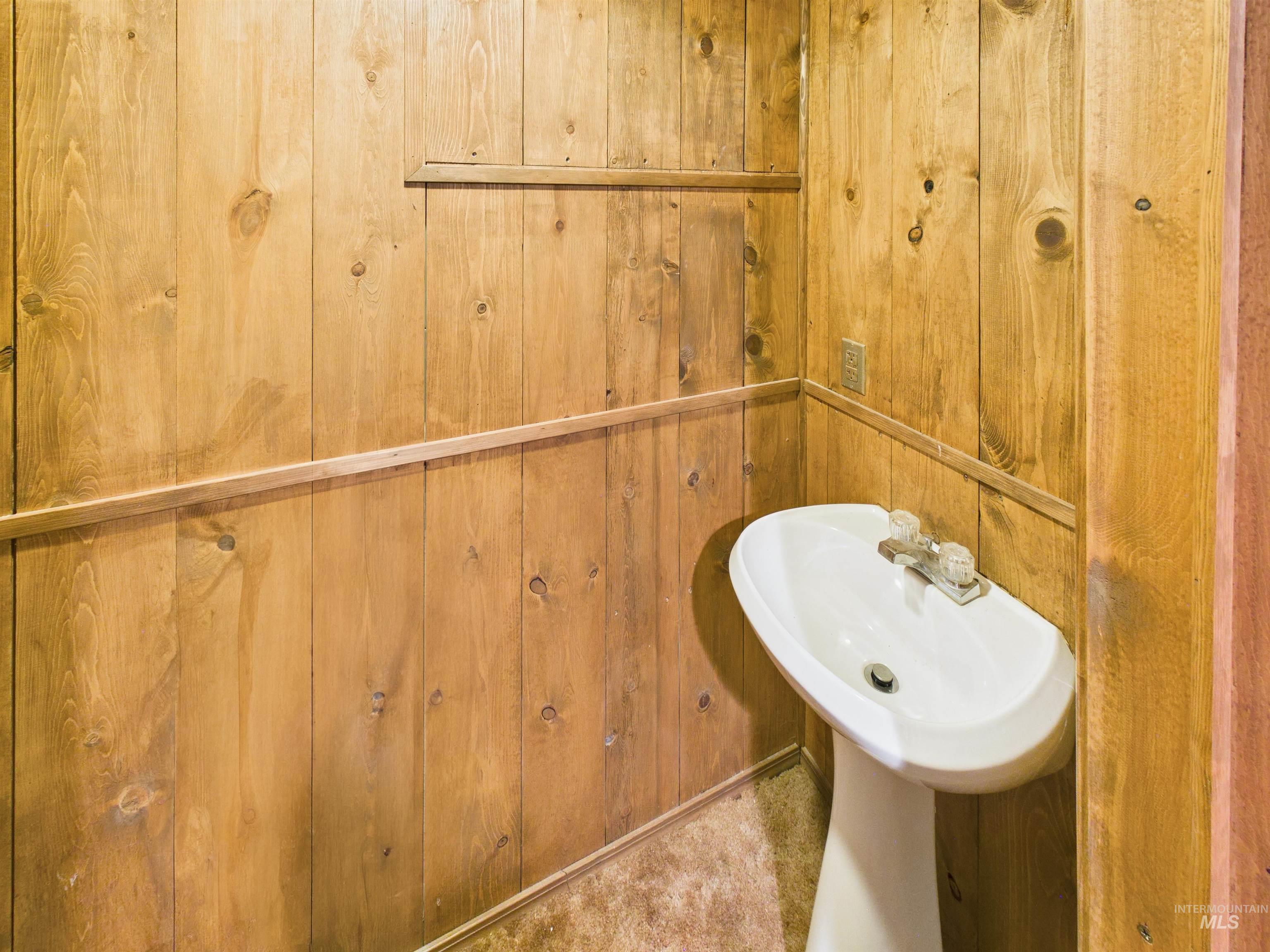 400 W 90 N, Burley, Idaho 83318, 2 Bedrooms, 2.5 Bathrooms, Residential For Sale, Price $715,000, 98981199