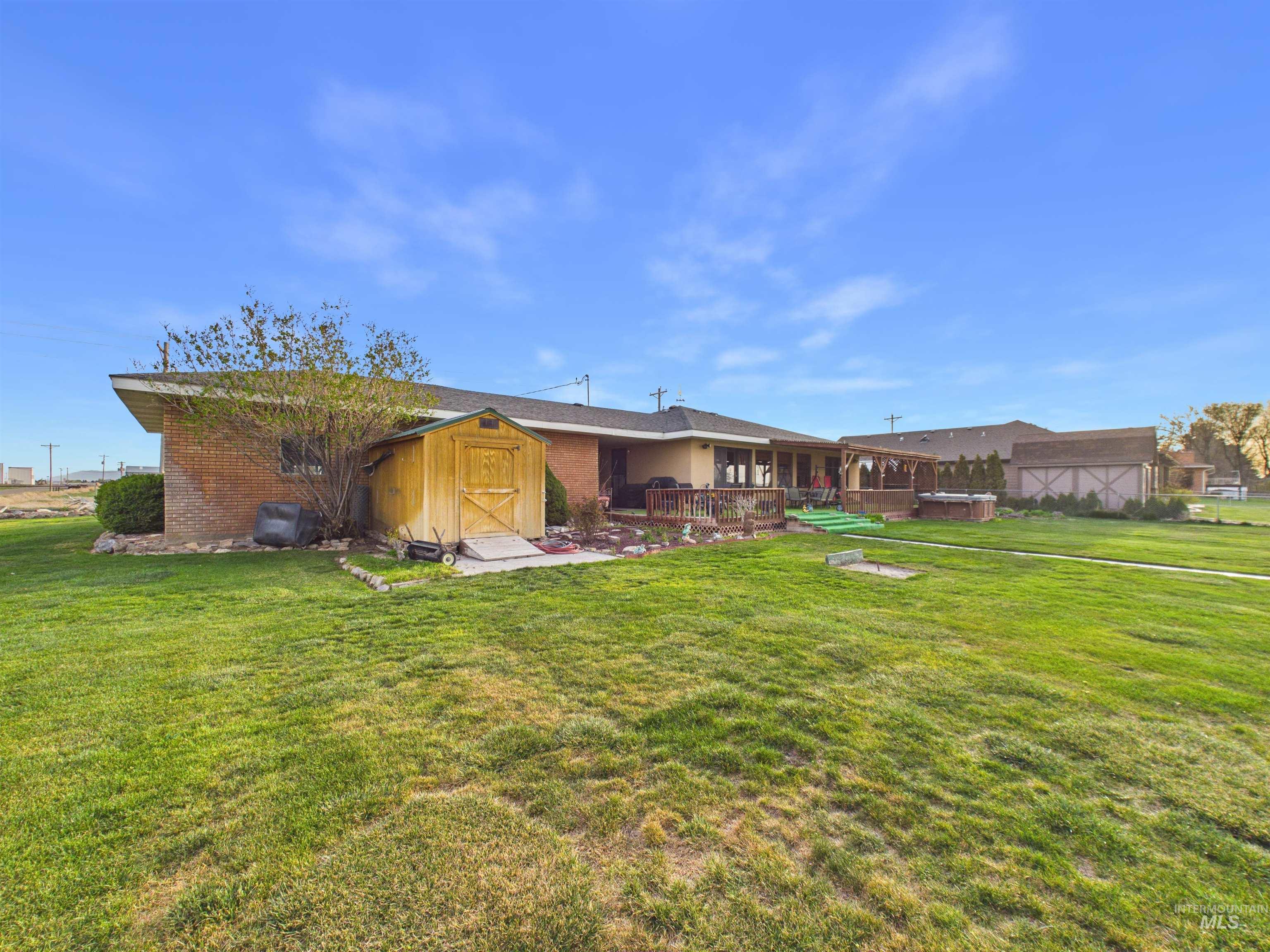 400 W 90 N, Burley, Idaho 83318, 2 Bedrooms, 2.5 Bathrooms, Residential For Sale, Price $715,000, 98981199