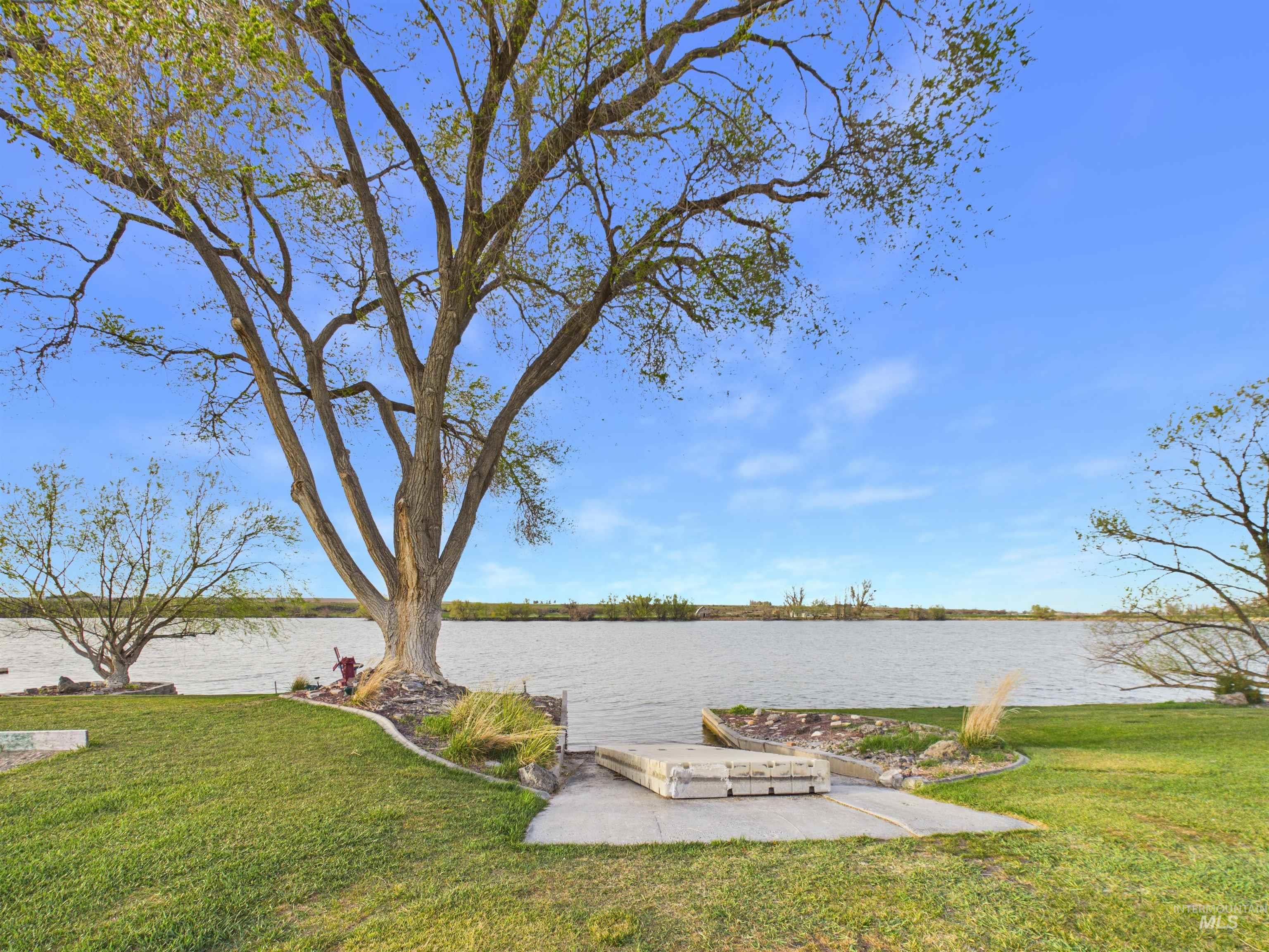 400 W 90 N, Burley, Idaho 83318, 2 Bedrooms, 2.5 Bathrooms, Residential For Sale, Price $715,000, 98981199