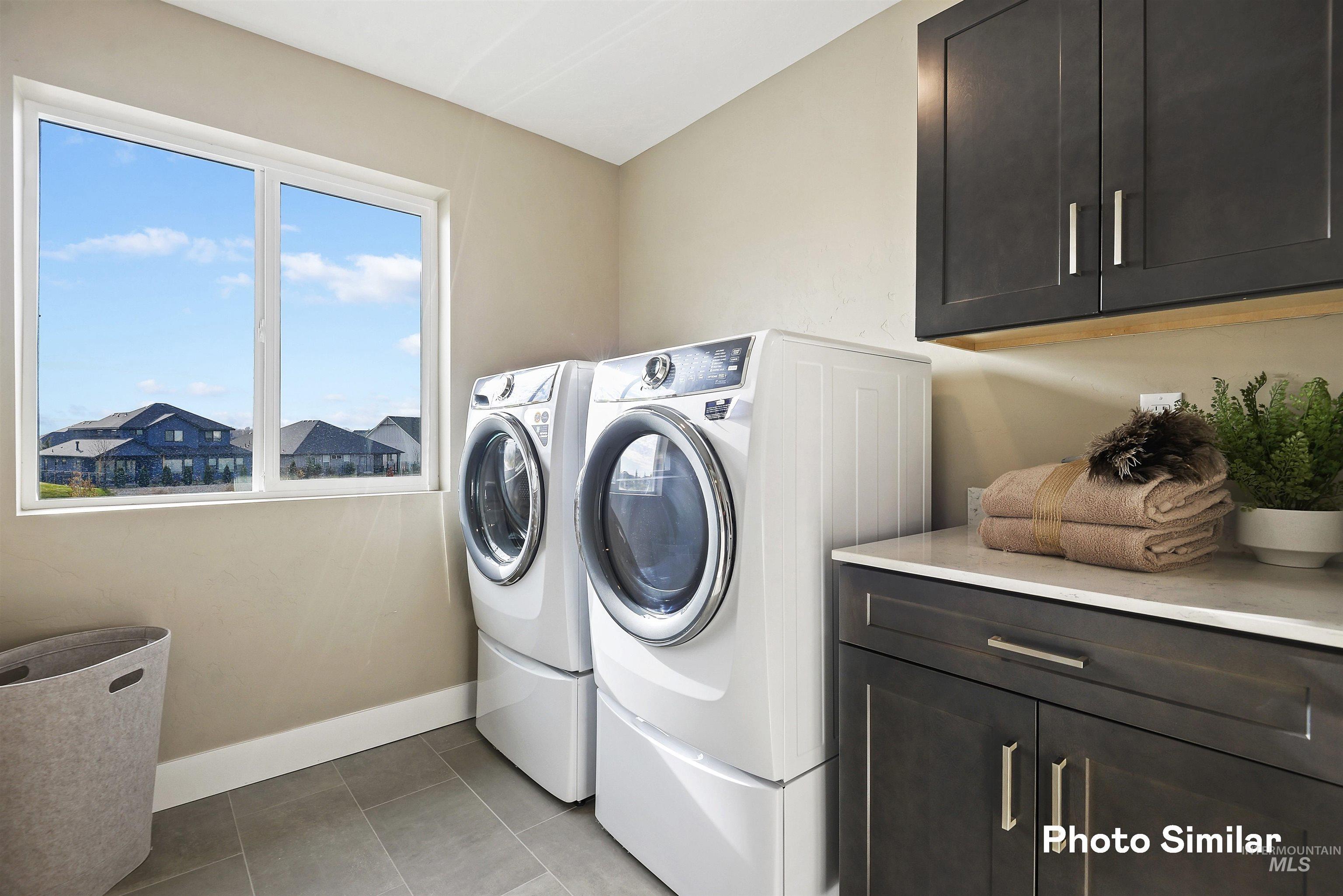 1737 N Big Star Ave, Eagle, Idaho 83616, 4 Bedrooms, 3 Bathrooms, Residential For Sale, Price $462,900, 98981200