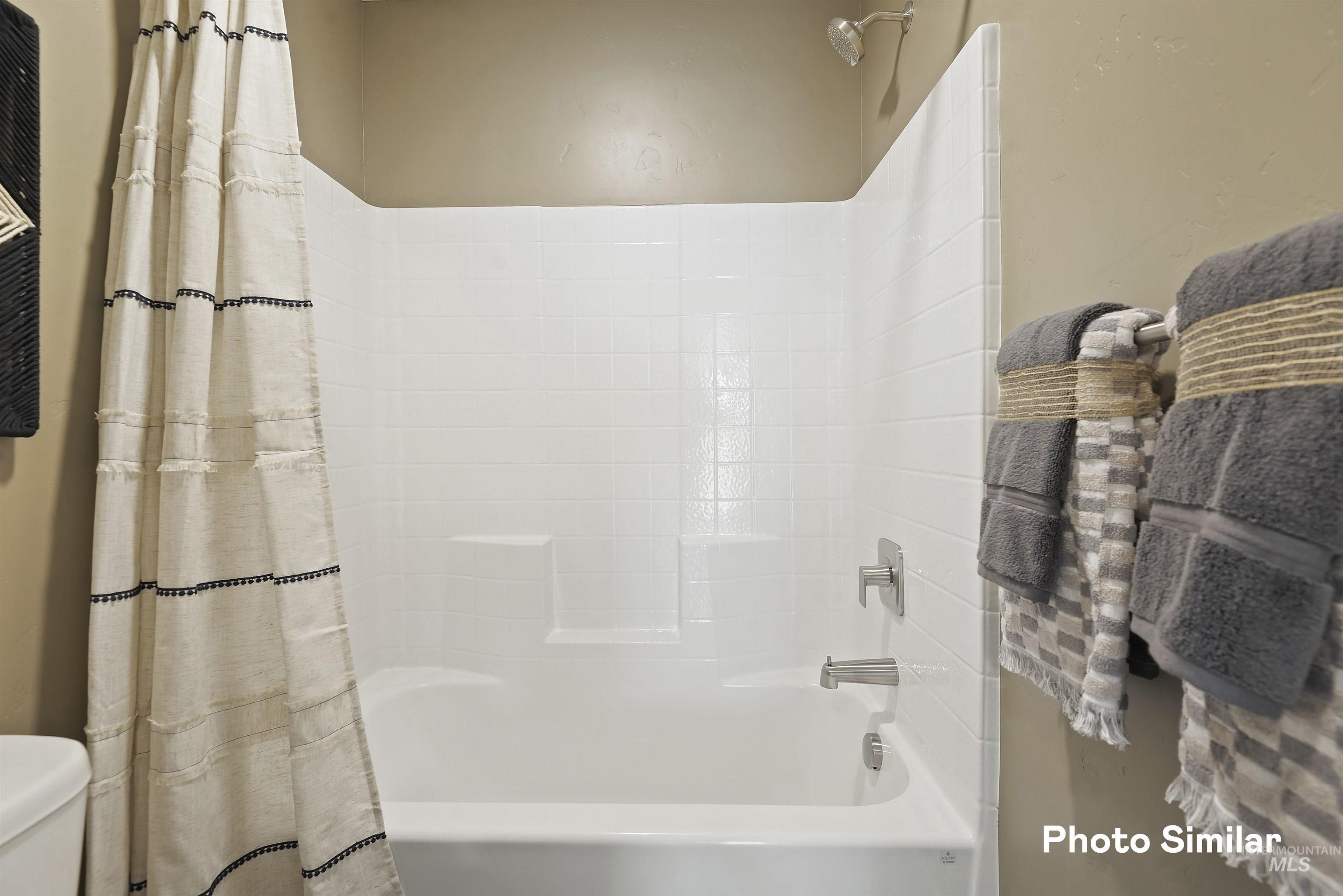 1737 N Big Star Ave, Eagle, Idaho 83616, 4 Bedrooms, 3 Bathrooms, Residential For Sale, Price $462,900, 98981200