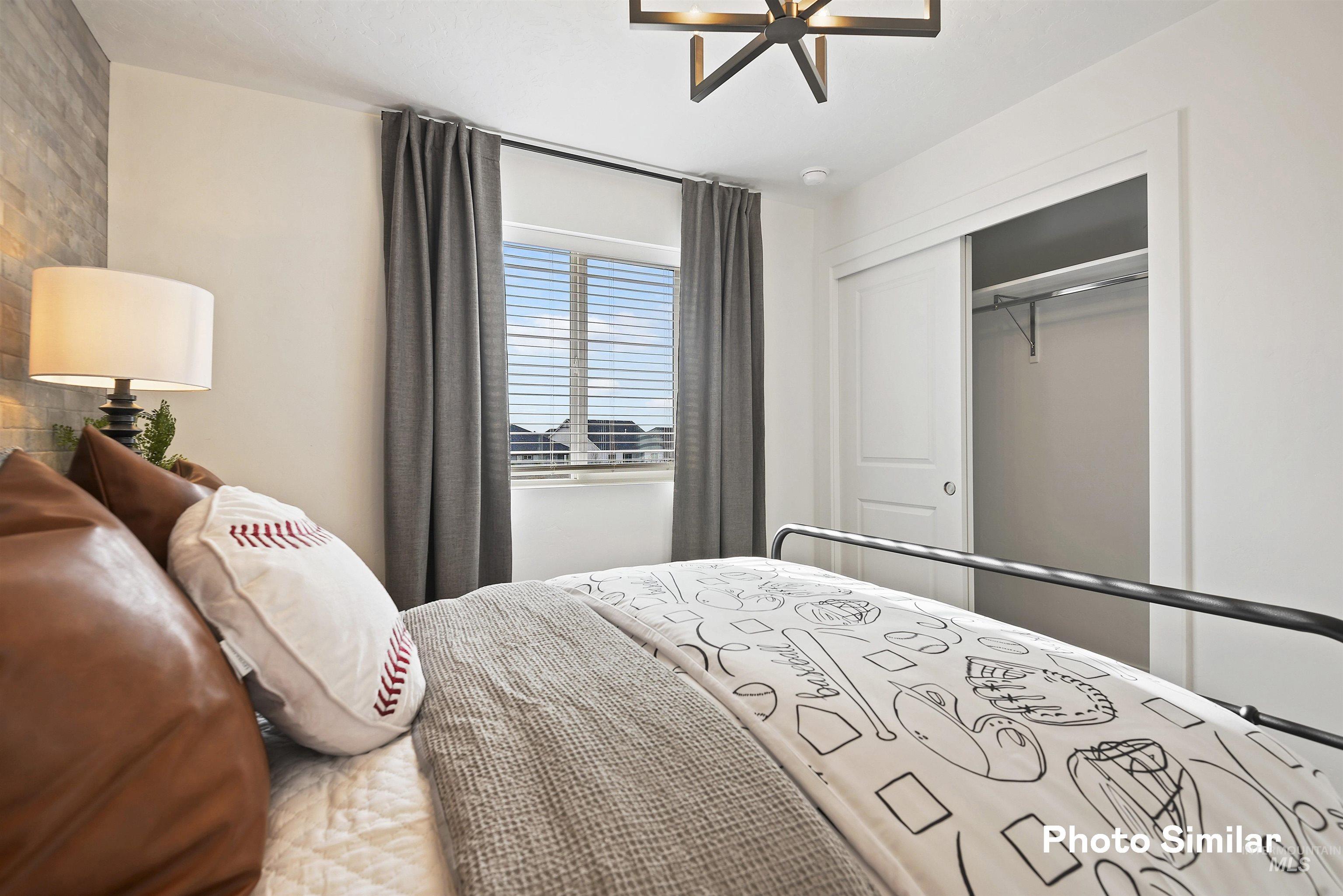 1737 N Big Star Ave, Eagle, Idaho 83616, 4 Bedrooms, 3 Bathrooms, Residential For Sale, Price $462,900, 98981200