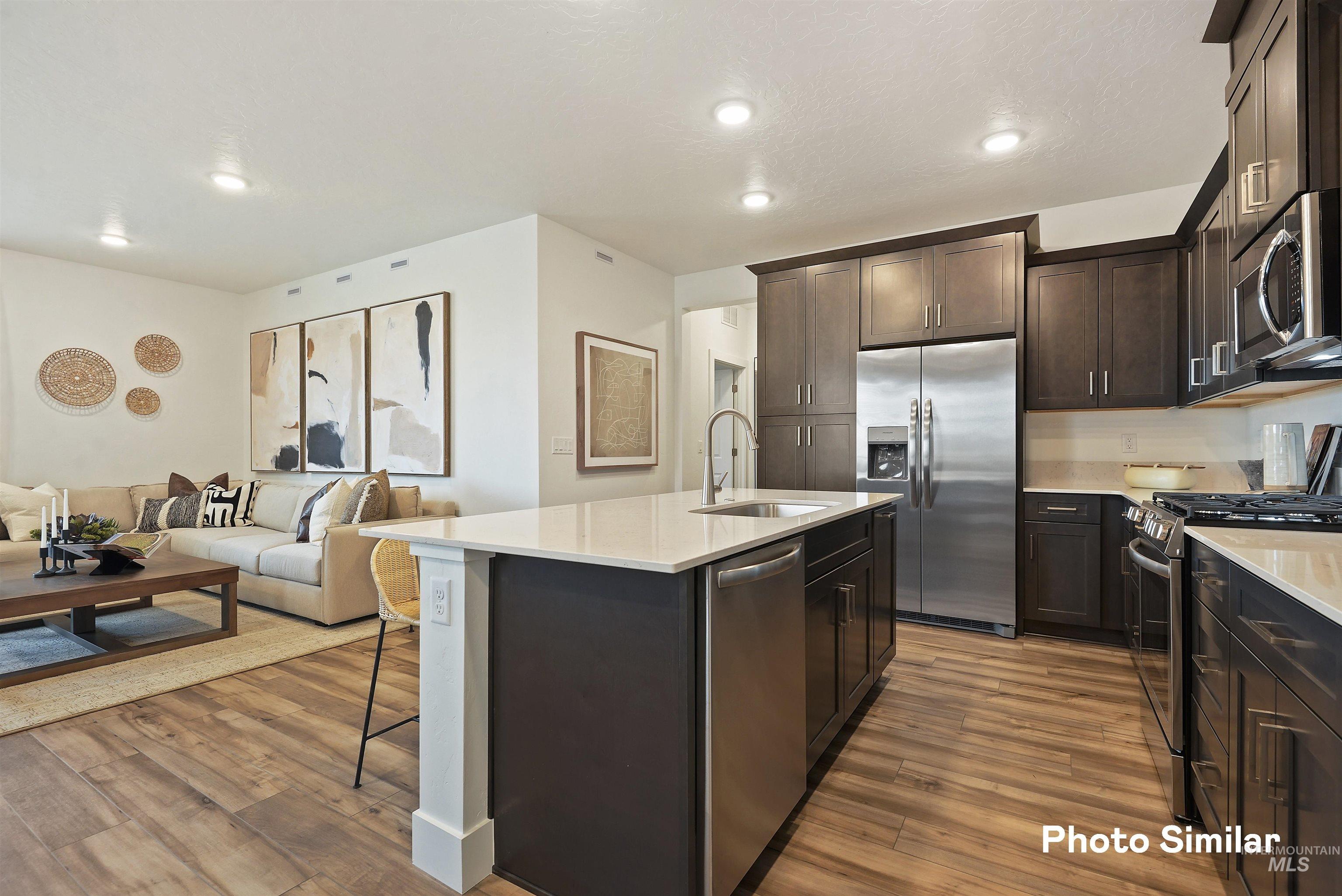 1737 N Big Star Ave, Eagle, Idaho 83616, 4 Bedrooms, 3 Bathrooms, Residential For Sale, Price $462,900, 98981200