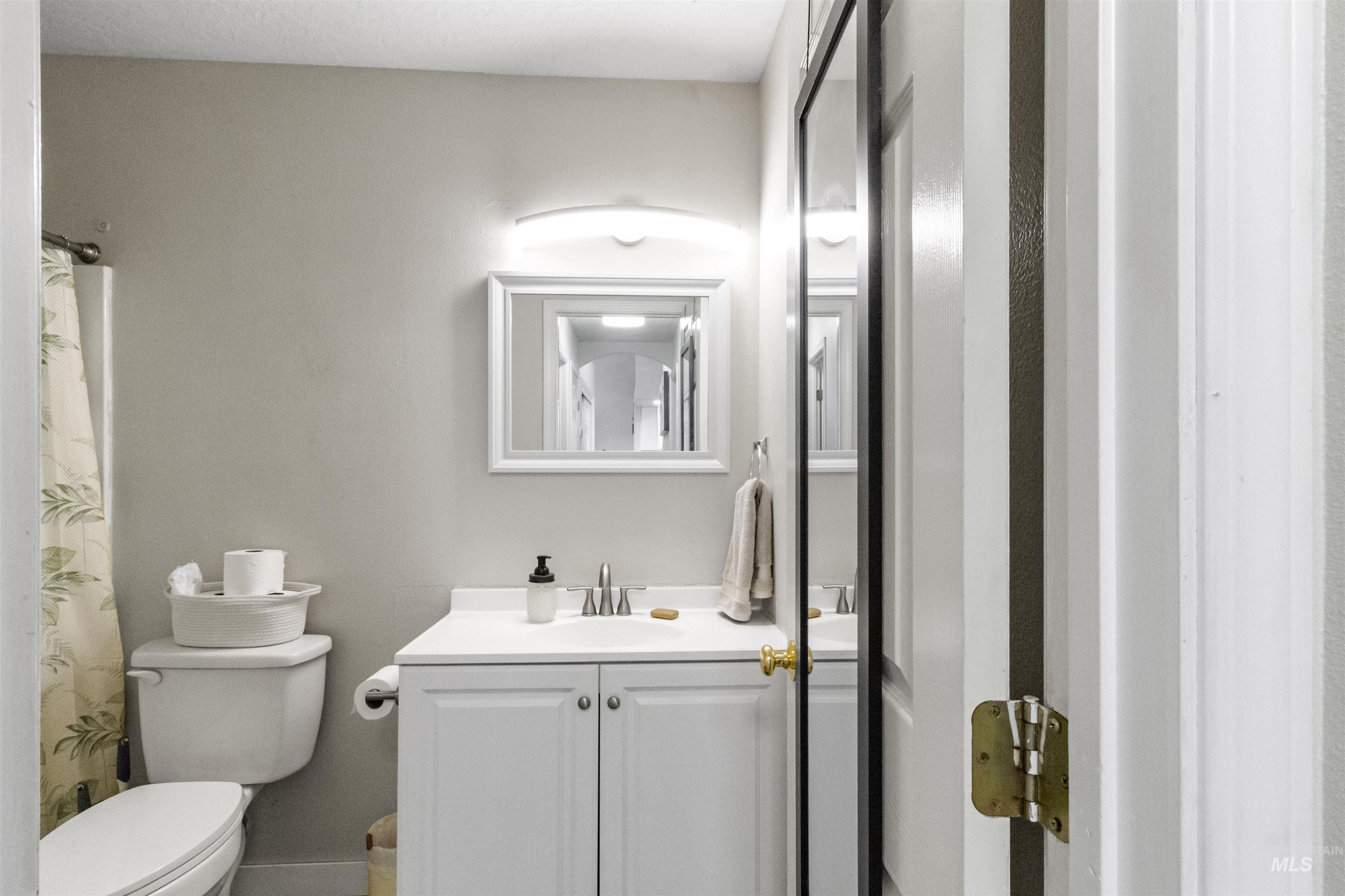 1823 Cambridge St, Caldwell, Idaho 83607, 3 Bedrooms, 2 Bathrooms, Residential For Sale, Price $355,000, 98981209