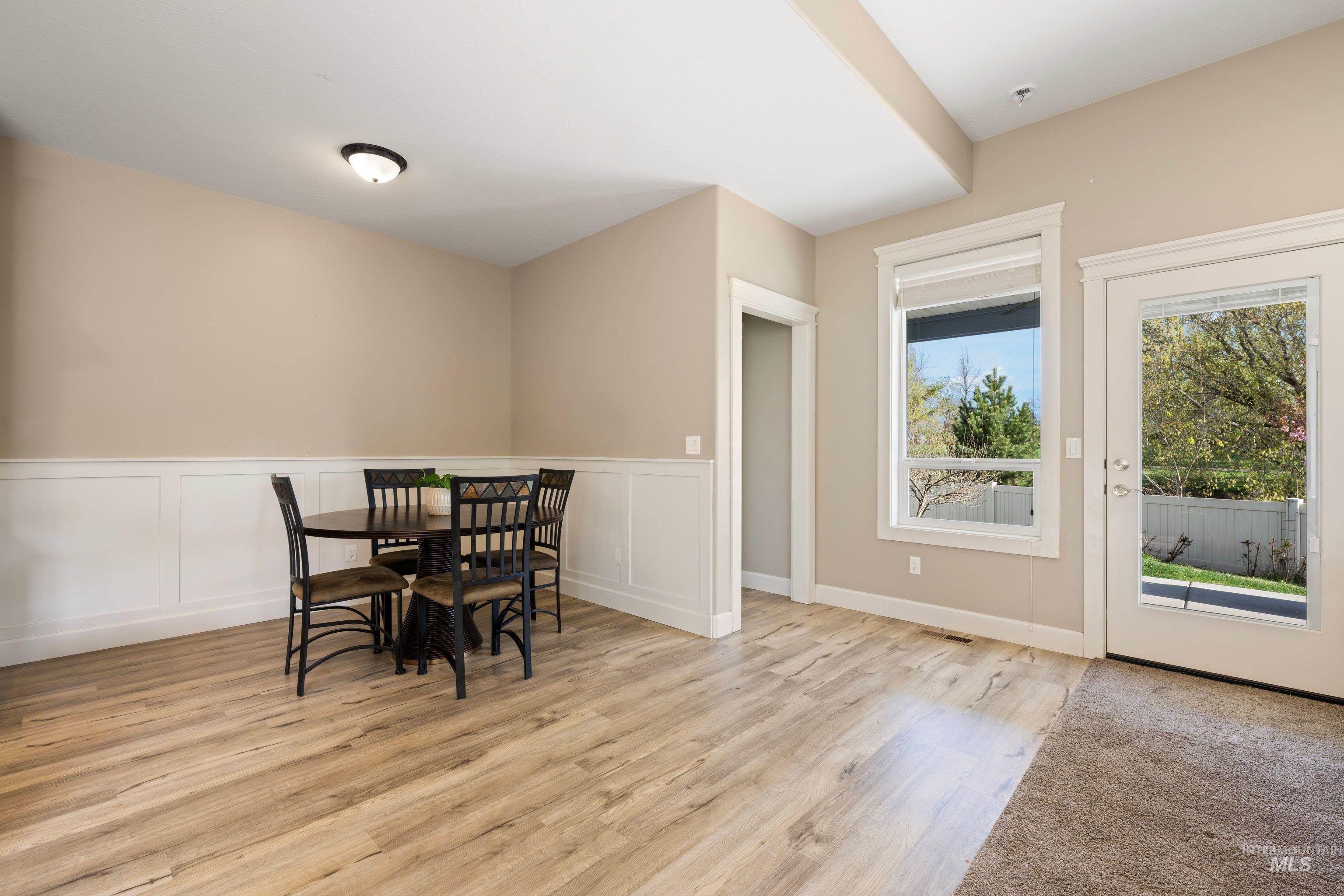 3820 W. Dover Dr., Meridian, Idaho 83642, 5 Bedrooms, 2.5 Bathrooms, Residential For Sale, Price $613,999, 98981213