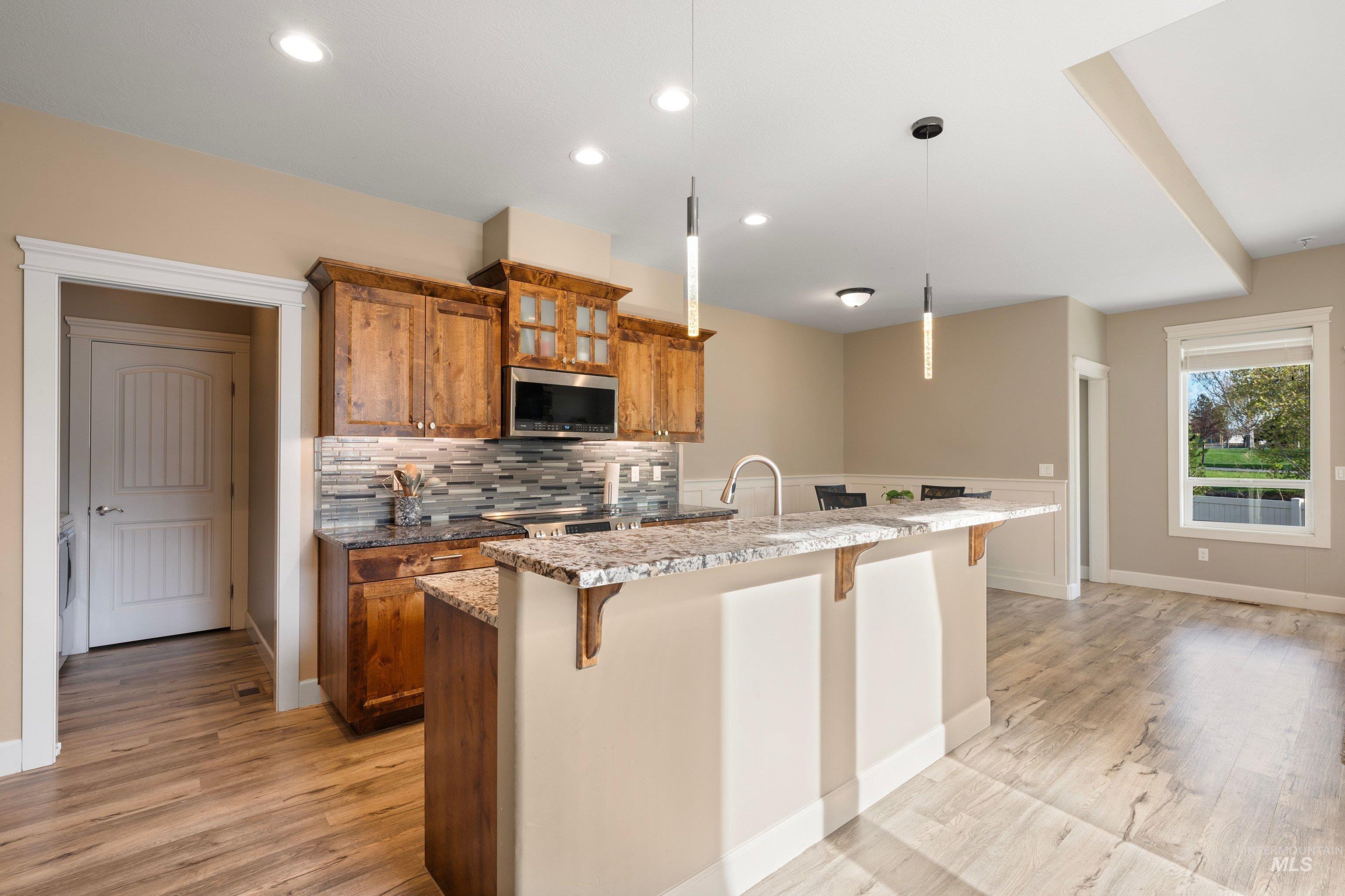 3820 W. Dover Dr., Meridian, Idaho 83642, 5 Bedrooms, 2.5 Bathrooms, Residential For Sale, Price $613,999, 98981213