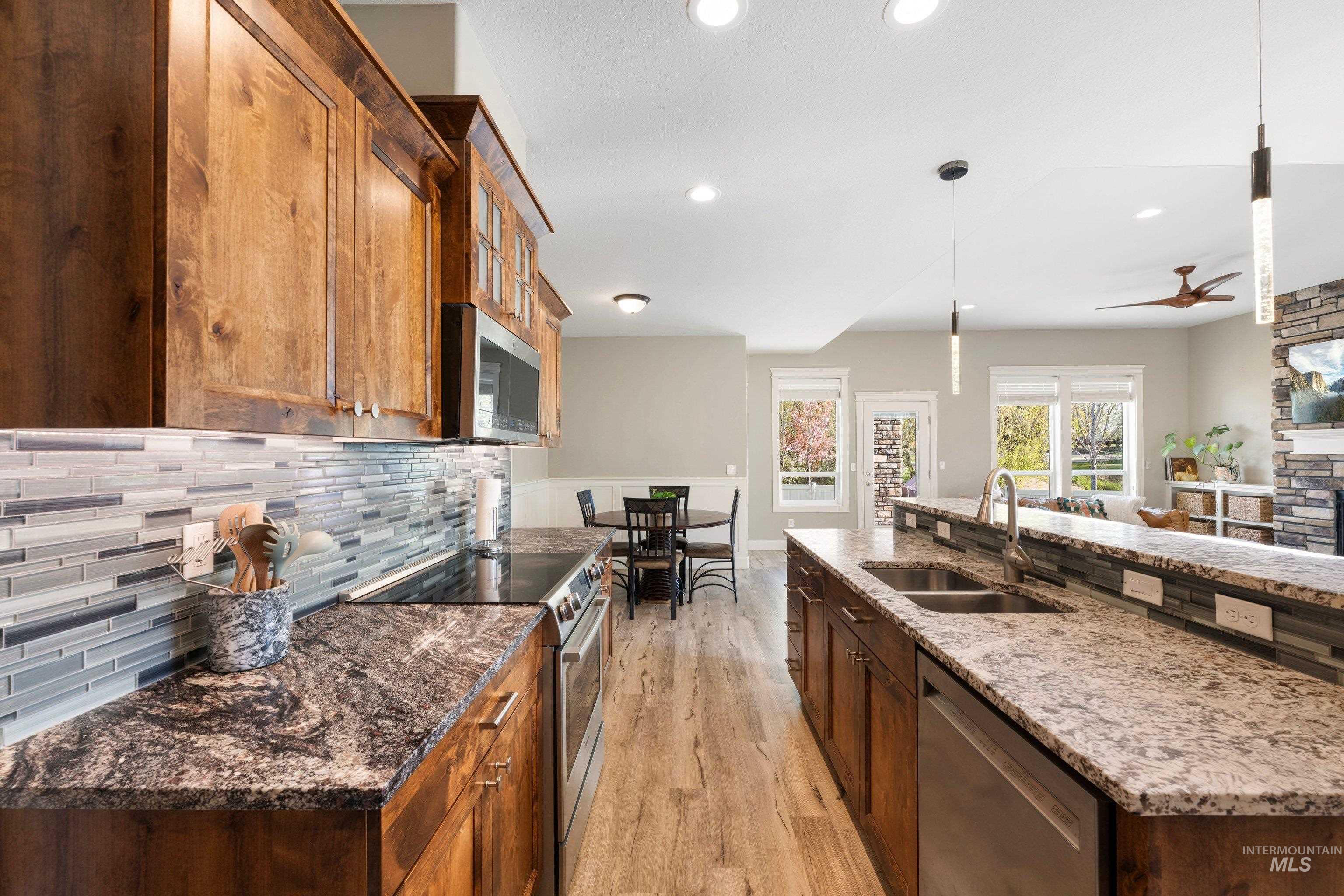 3820 W. Dover Dr., Meridian, Idaho 83642, 5 Bedrooms, 2.5 Bathrooms, Residential For Sale, Price $613,999, 98981213