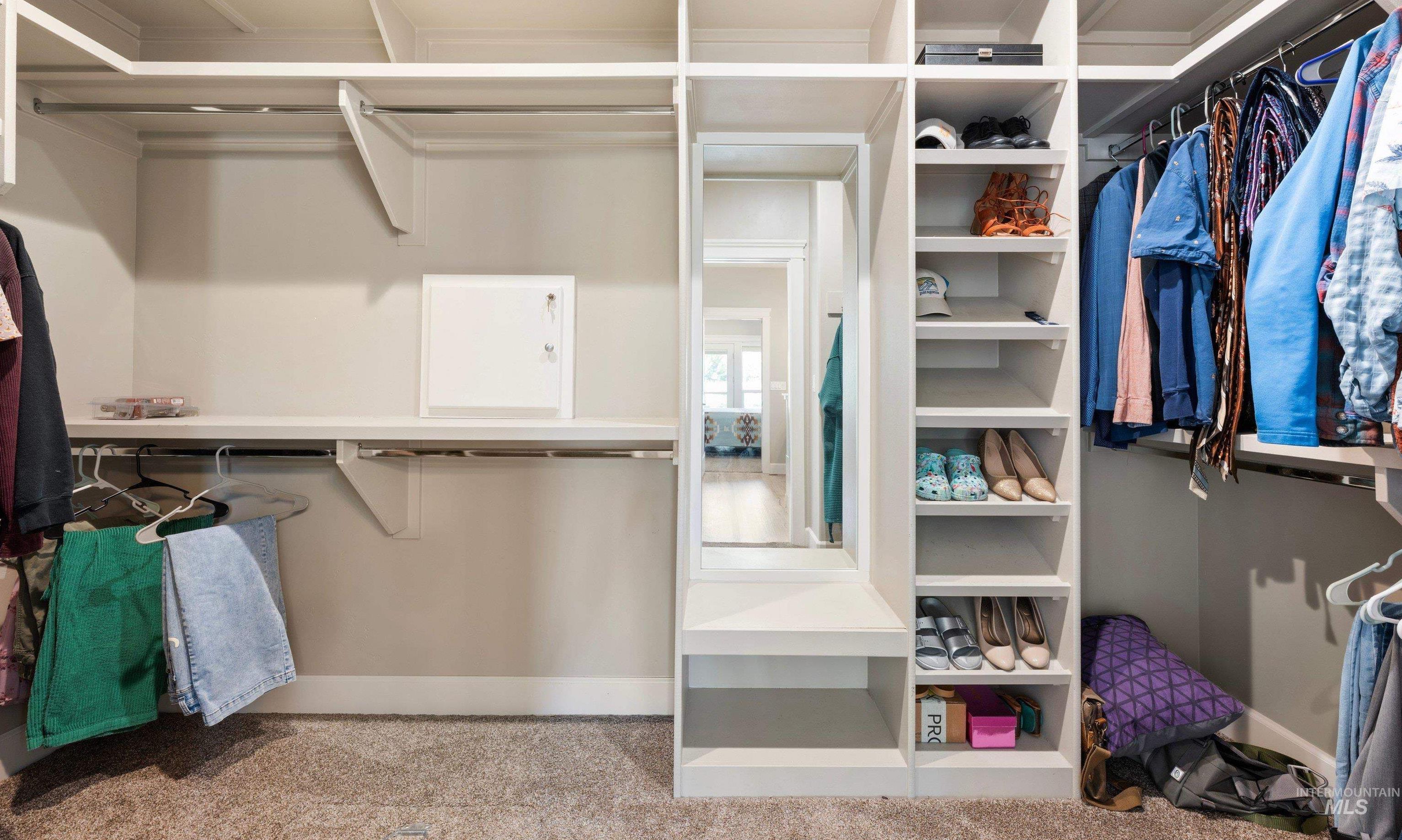 3820 W. Dover Dr., Meridian, Idaho 83642, 5 Bedrooms, 2.5 Bathrooms, Residential For Sale, Price $613,999, 98981213