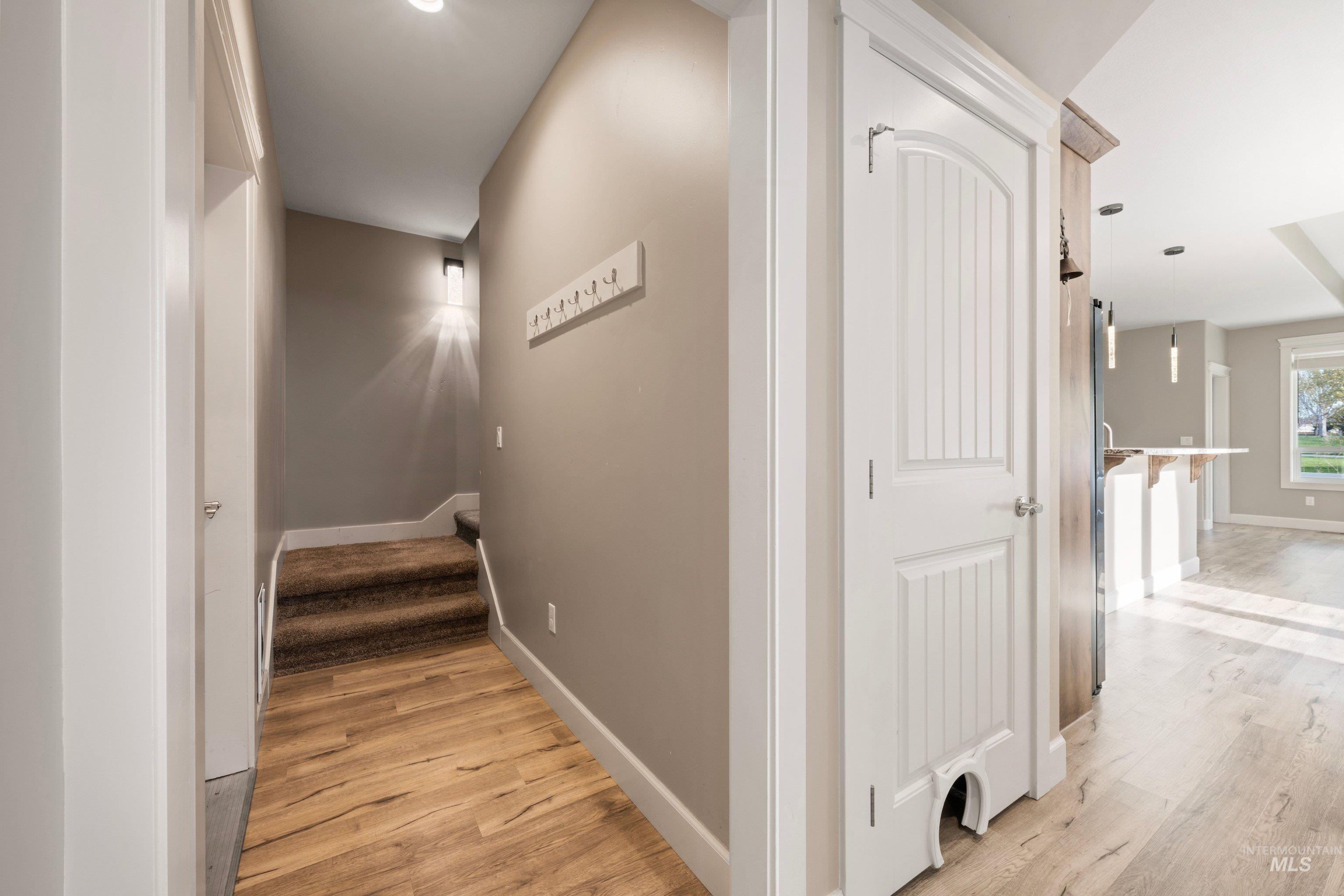 3820 W. Dover Dr., Meridian, Idaho 83642, 5 Bedrooms, 2.5 Bathrooms, Residential For Sale, Price $613,999, 98981213