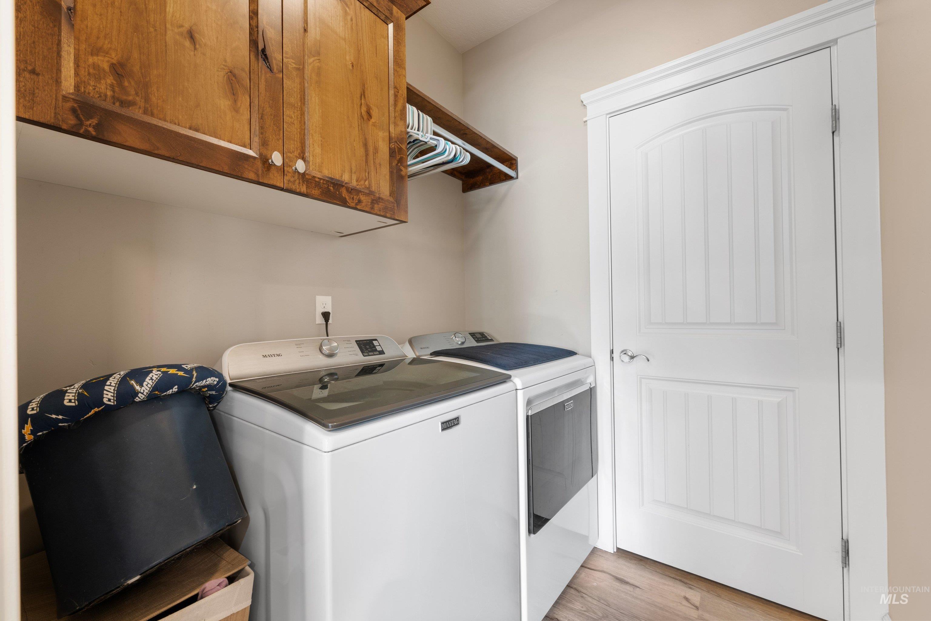 3820 W. Dover Dr., Meridian, Idaho 83642, 5 Bedrooms, 2.5 Bathrooms, Residential For Sale, Price $613,999, 98981213