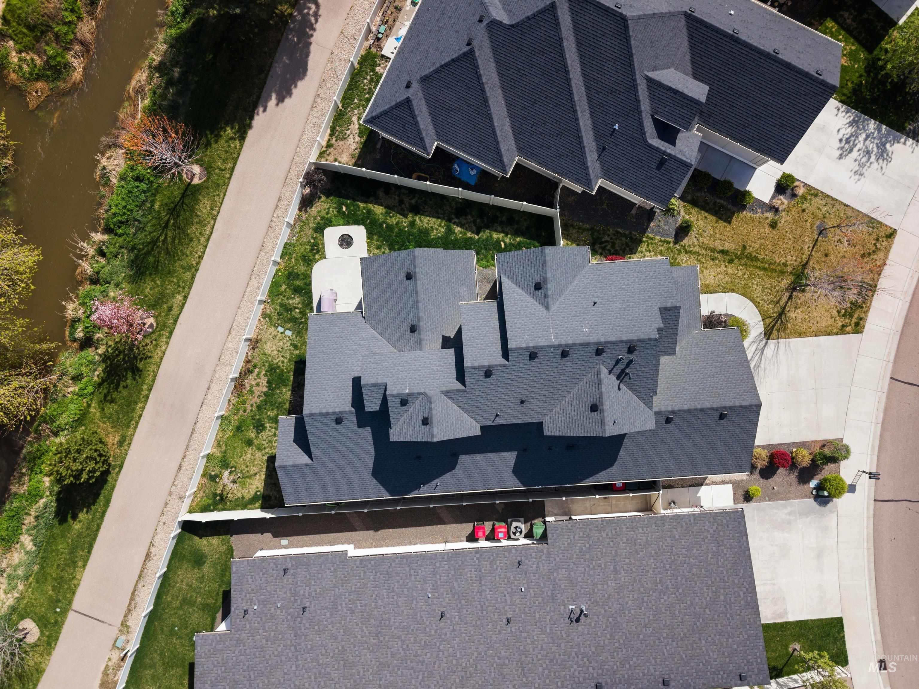 3820 W. Dover Dr., Meridian, Idaho 83642, 5 Bedrooms, 2.5 Bathrooms, Residential For Sale, Price $613,999, 98981213